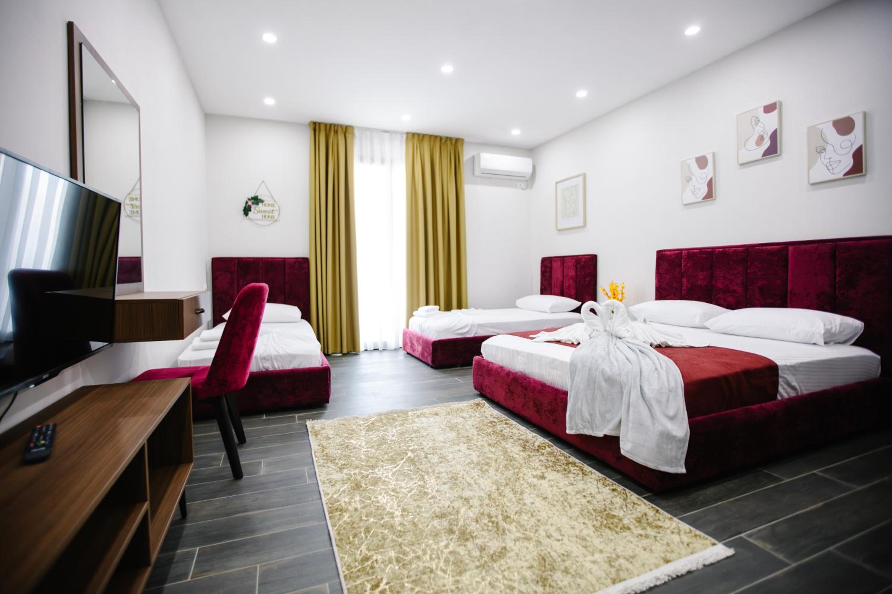 Superior Triple Room