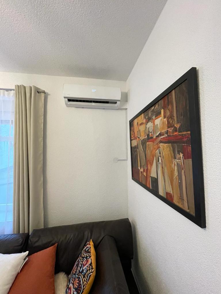 One-Bedroom Apartment photo 3