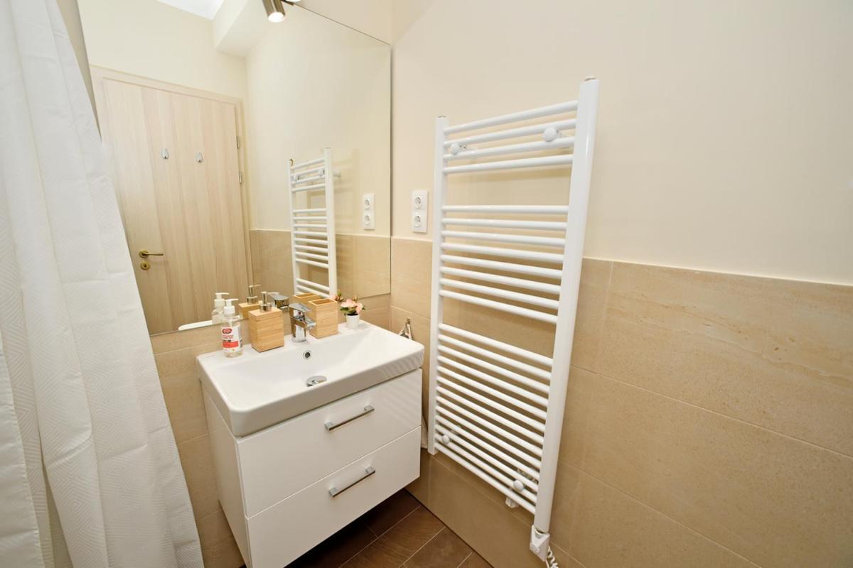 Two-Bedroom Apartment photo 2