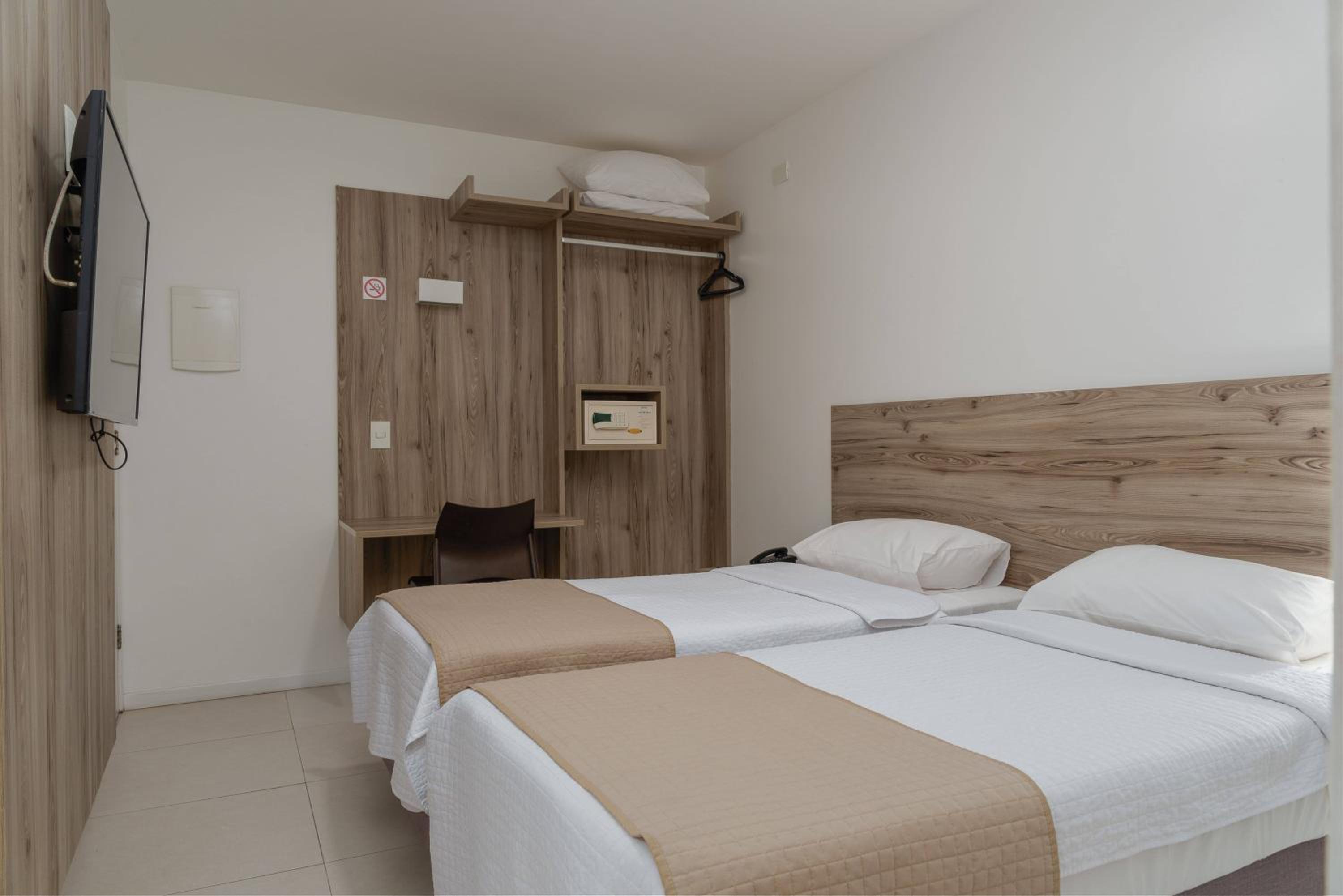 Twin Room (no sea view) photo 1