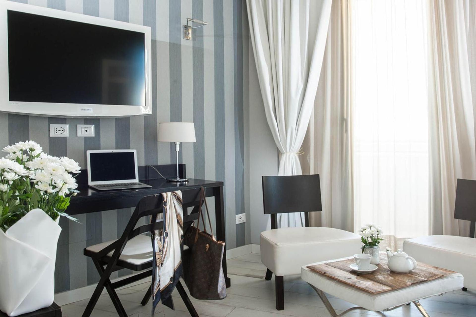 Executive Room photo 2