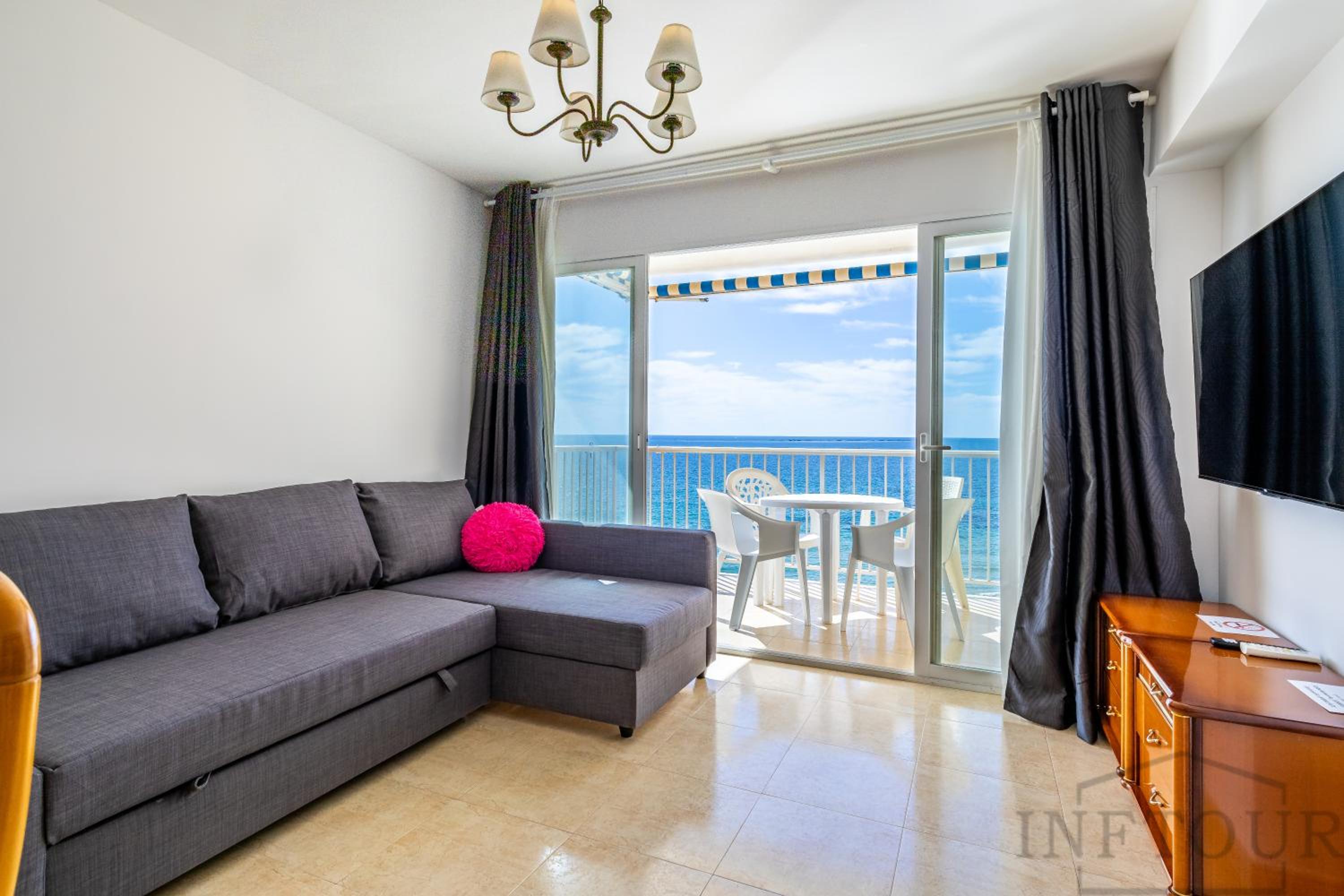 Apartamento con vista al mar