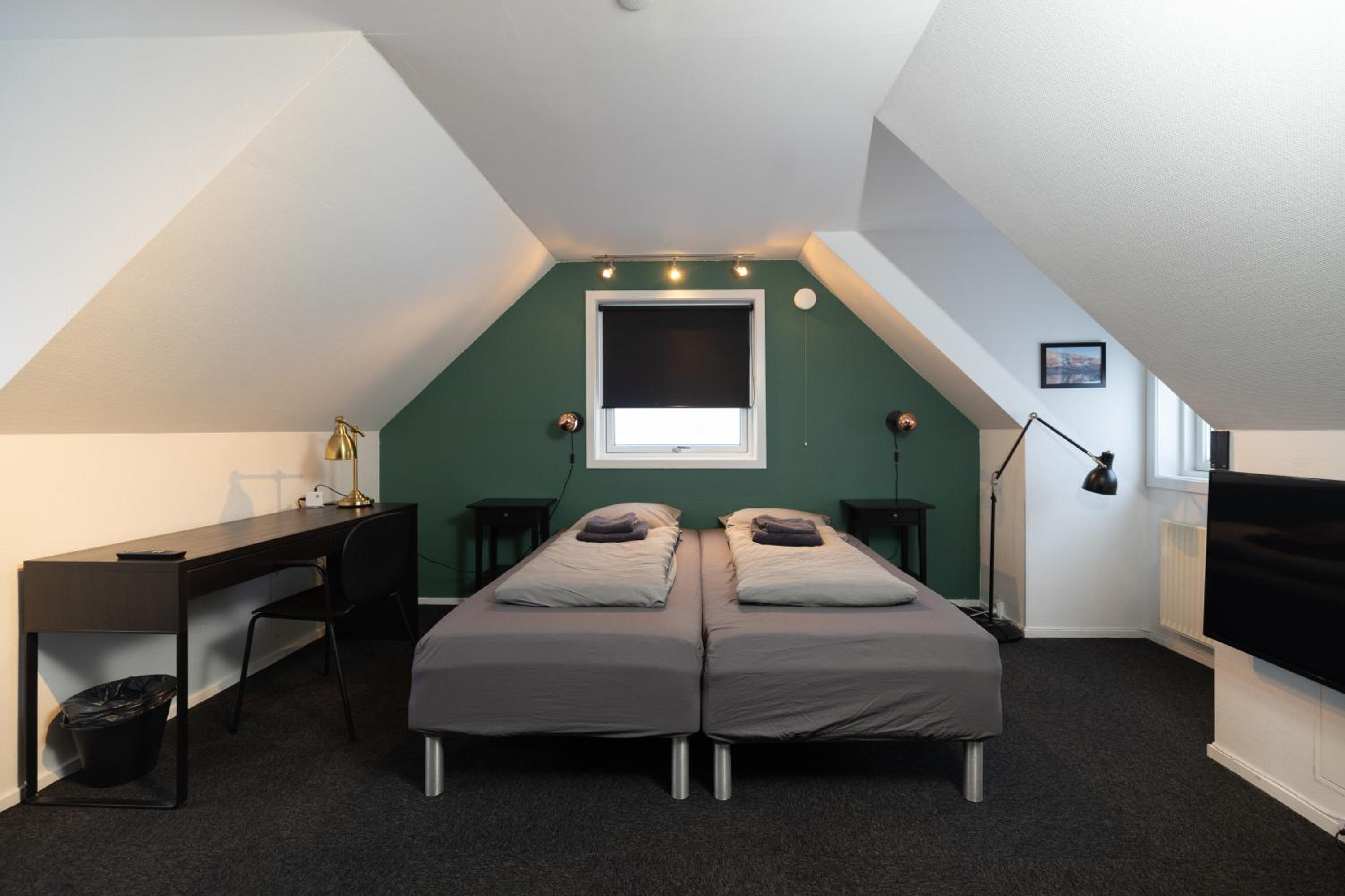 Double Room with Shared Bathroom photo 1