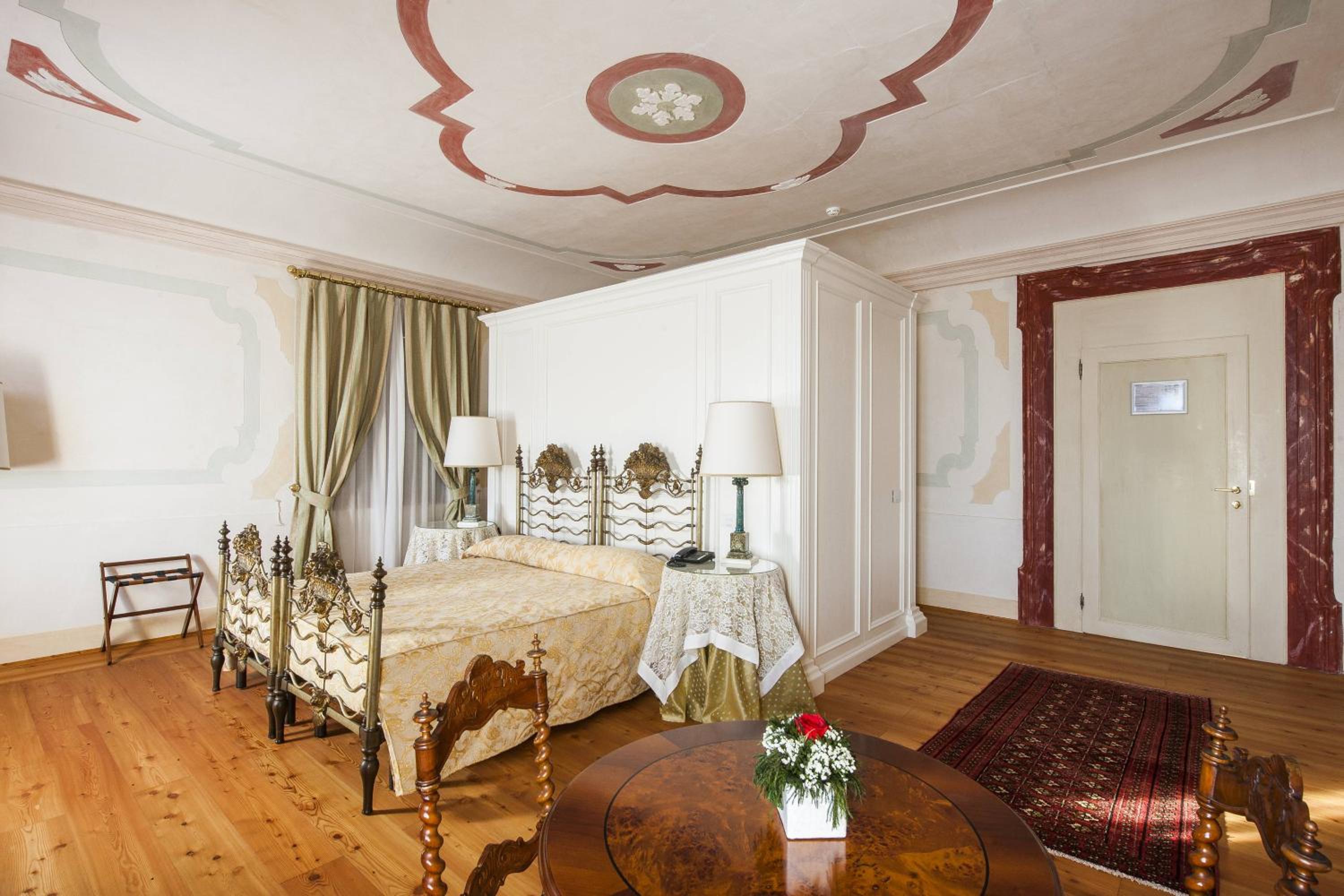 Junior Suite - Main building - Photo 4