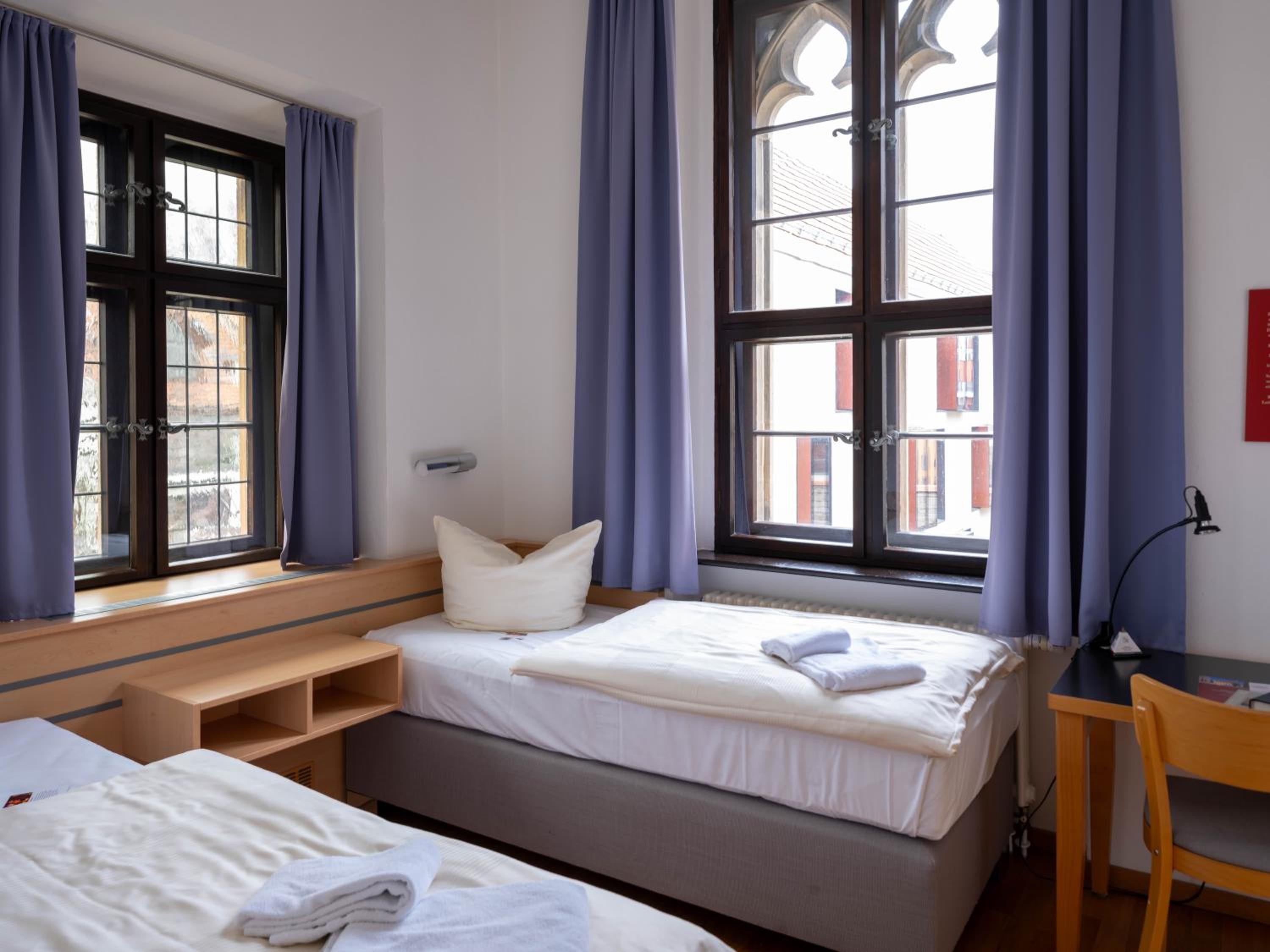 Standard Twin Room photo 3