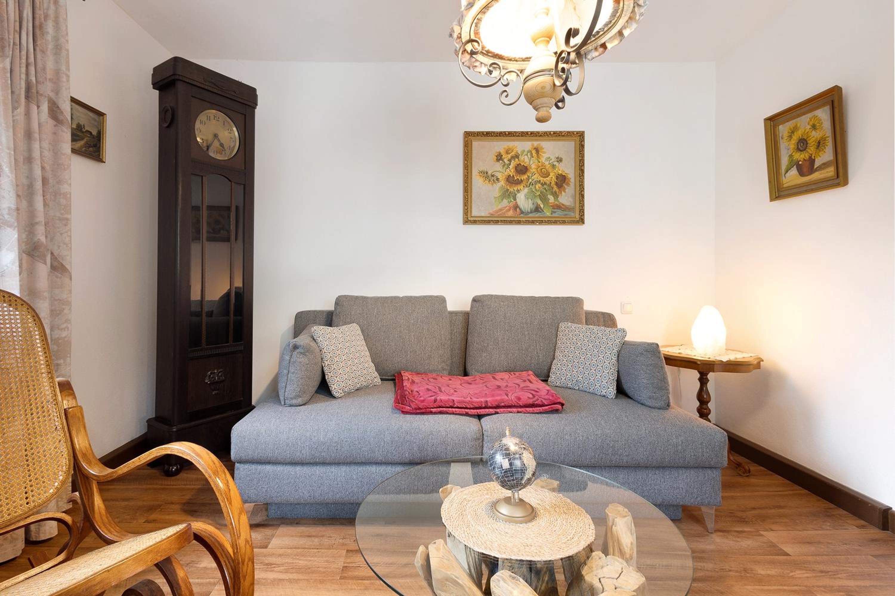 One-Bedroom Apartment with Garden View photo 3