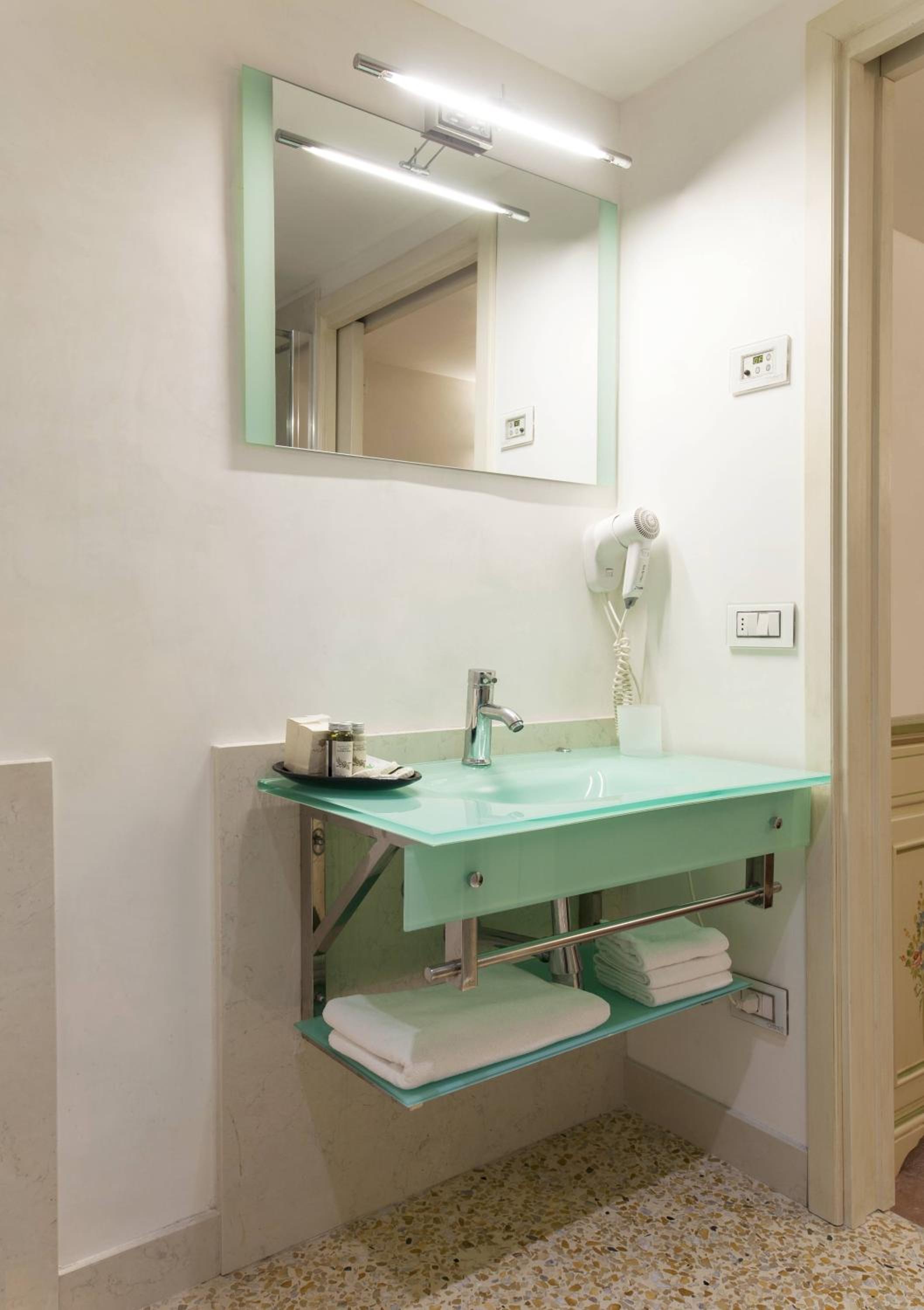 Junior Suite - Main building - Photo 2