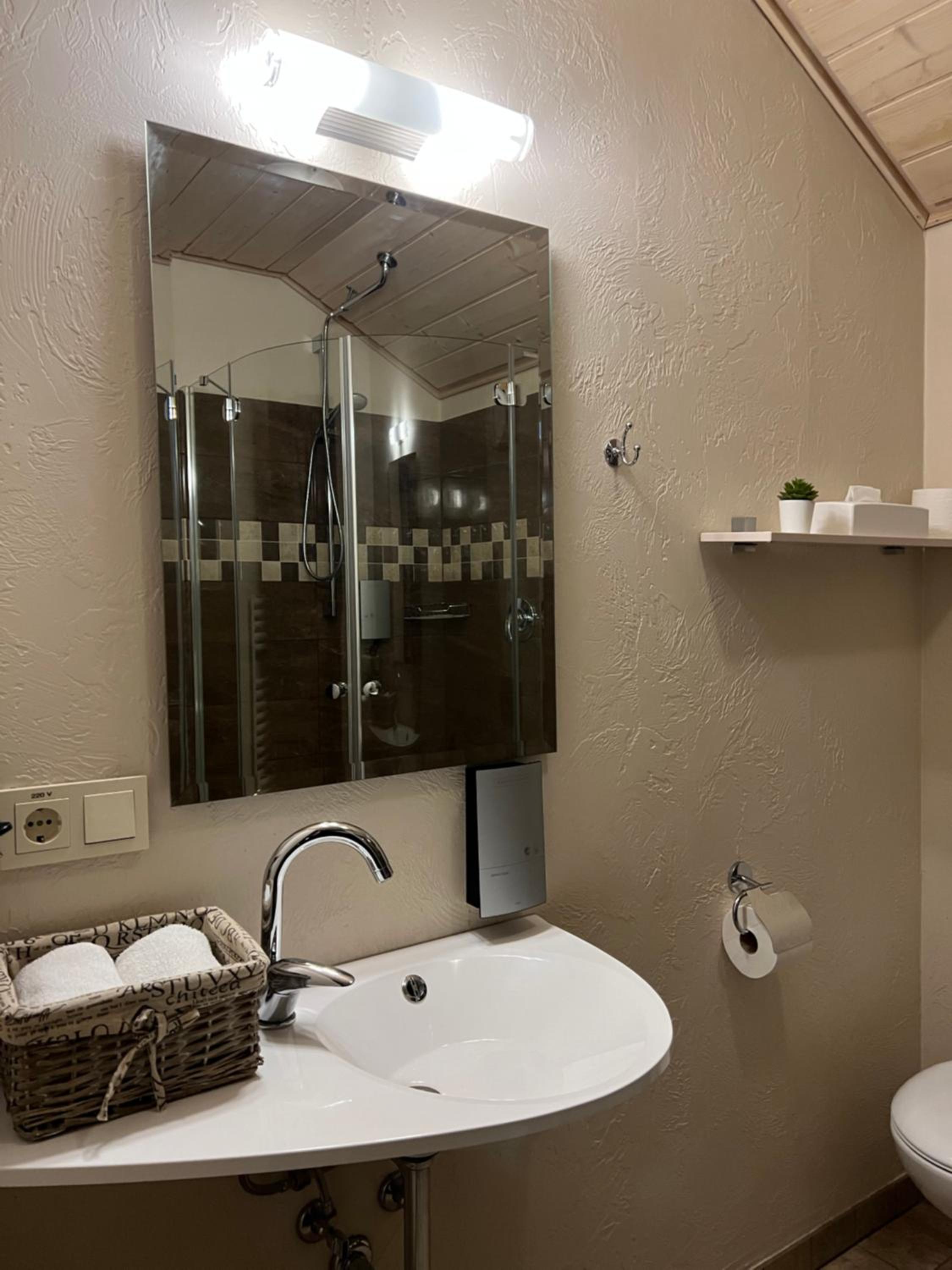 Suite with Garden View - Photo 5