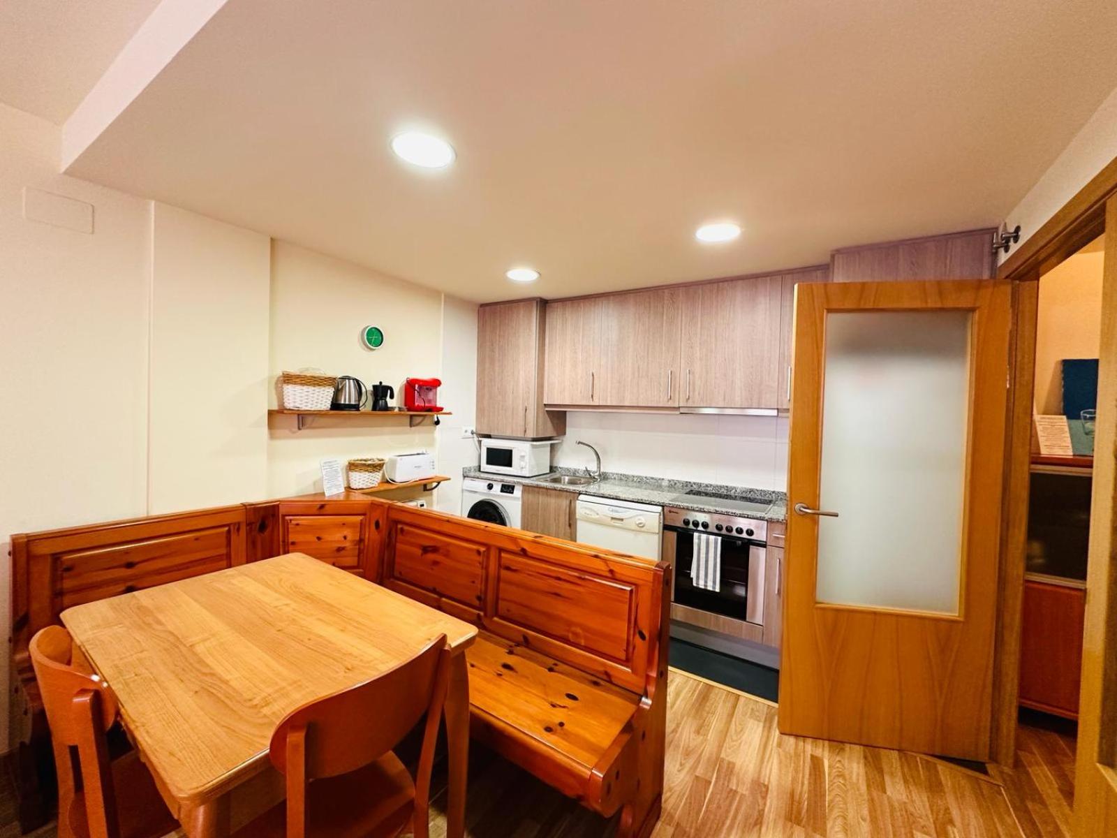 Two-Bedroom Apartment - Photo 2