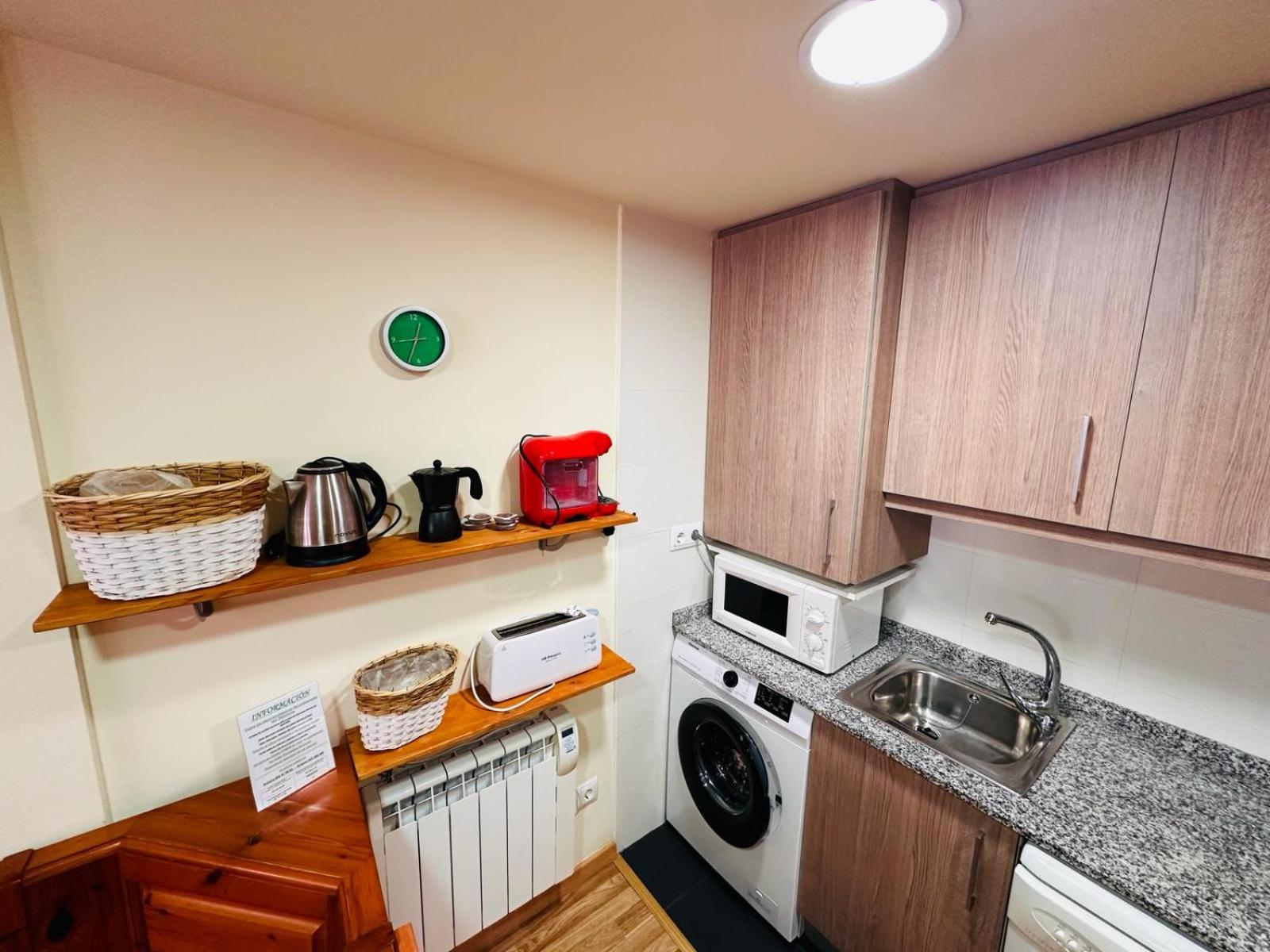 Two-Bedroom Apartment - Photo 33