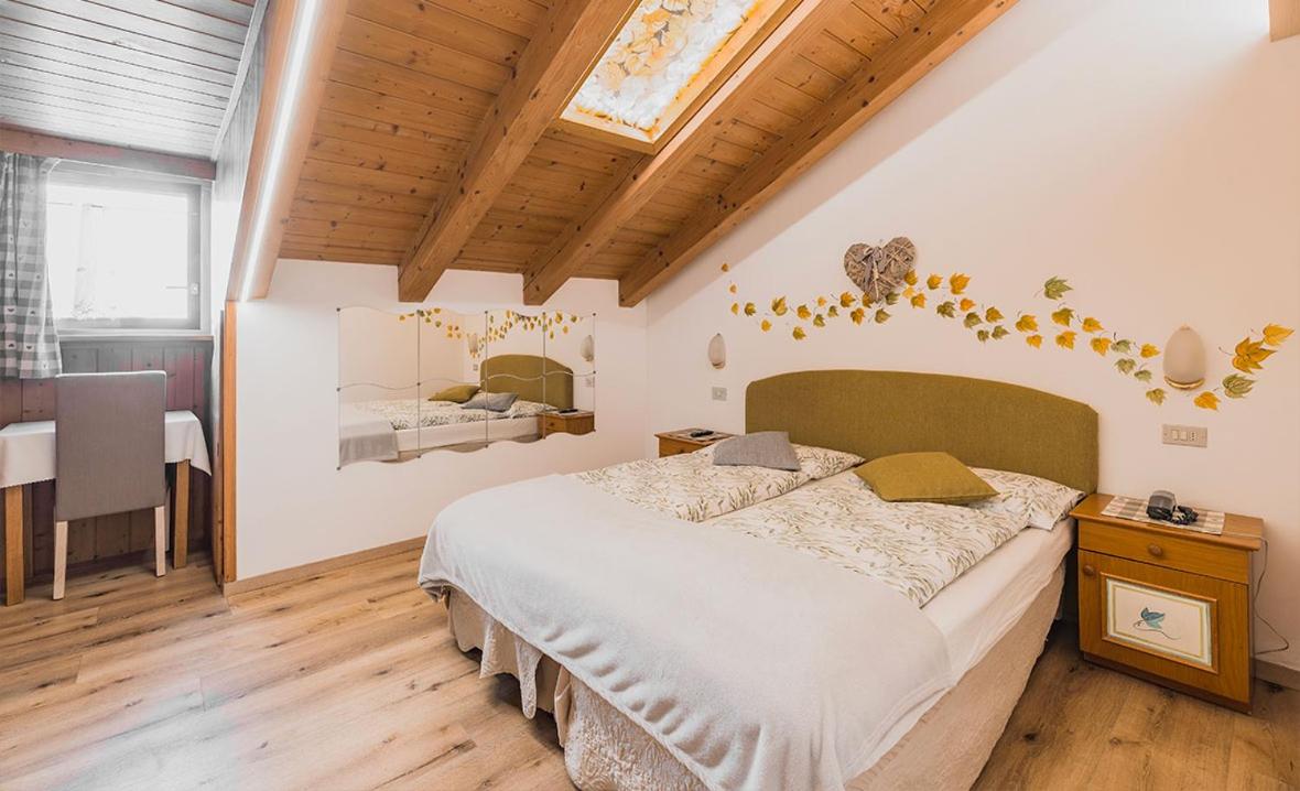 Double or Twin Room - Photo 2