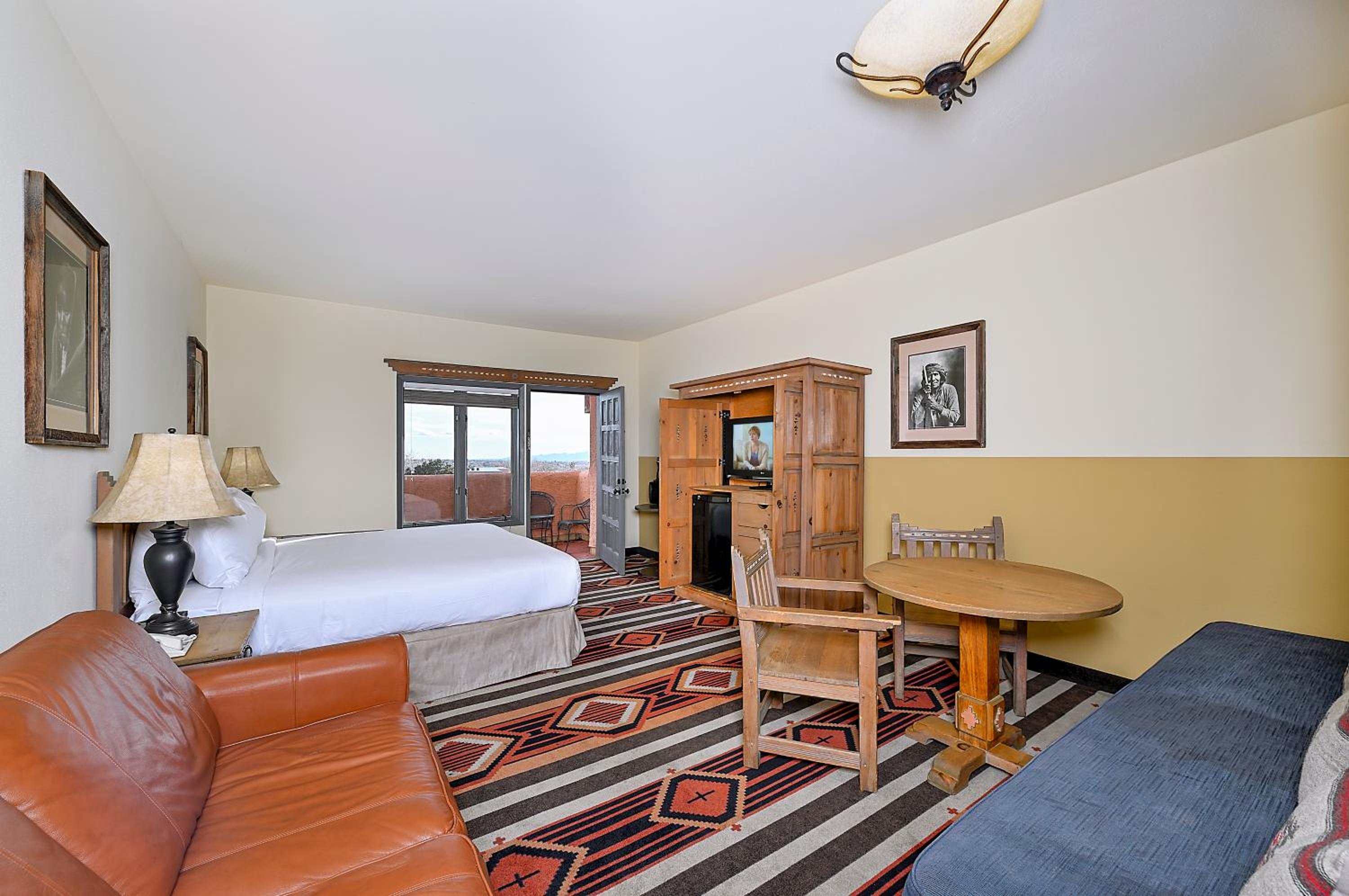 Junior King Suite With Balcony