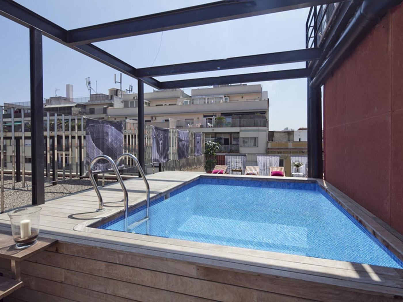 Apartment with Balcony photo 3