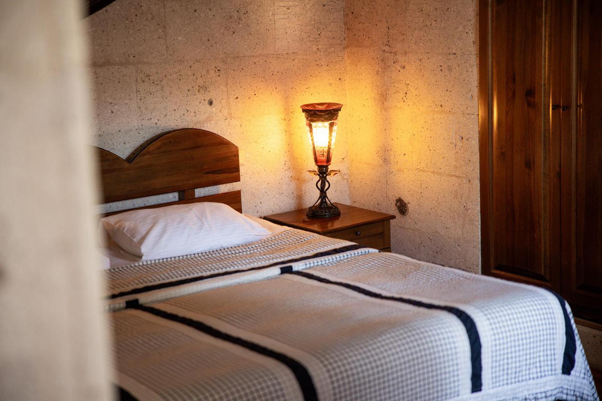 Suite - Photo 15