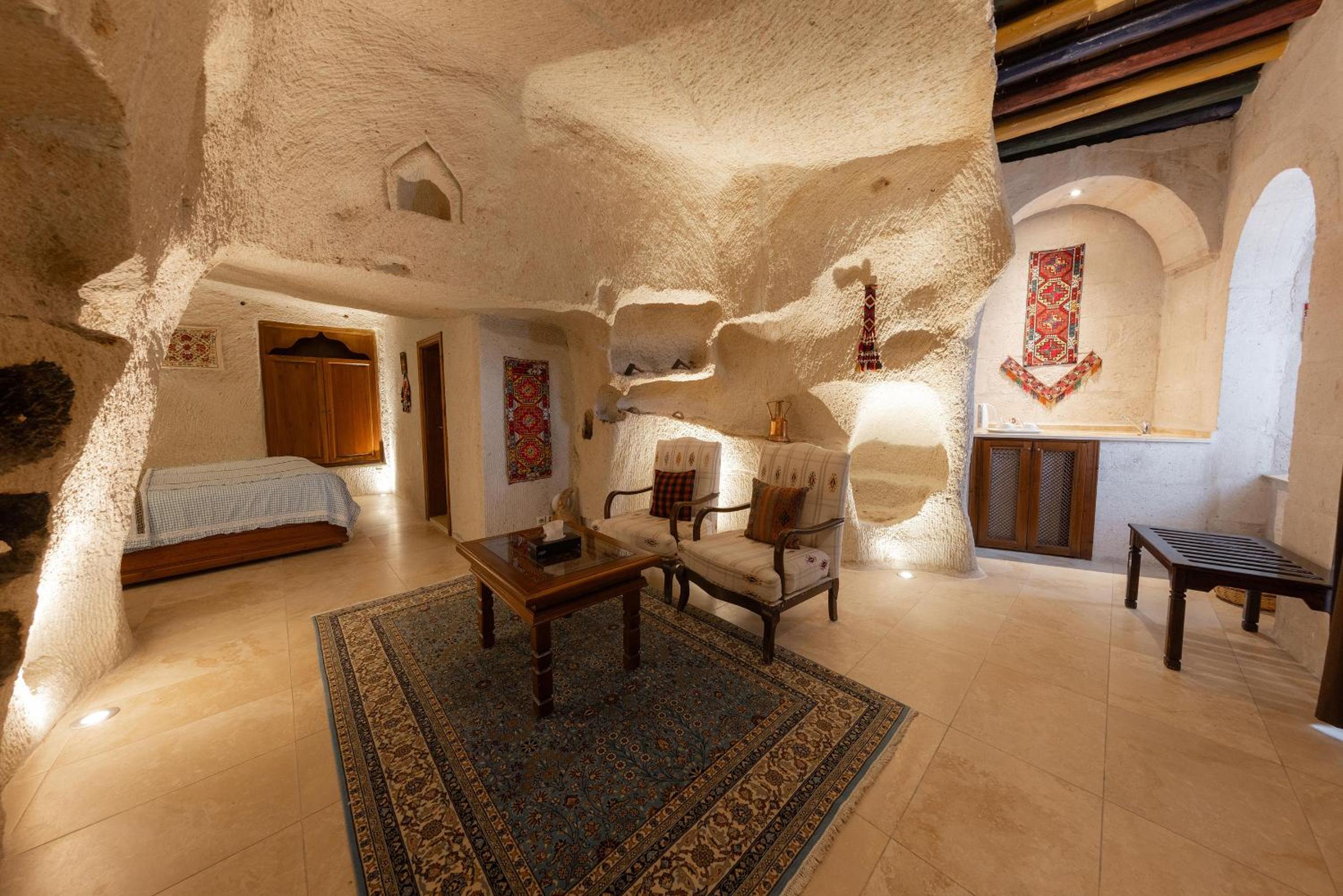 Suite - Photo 6