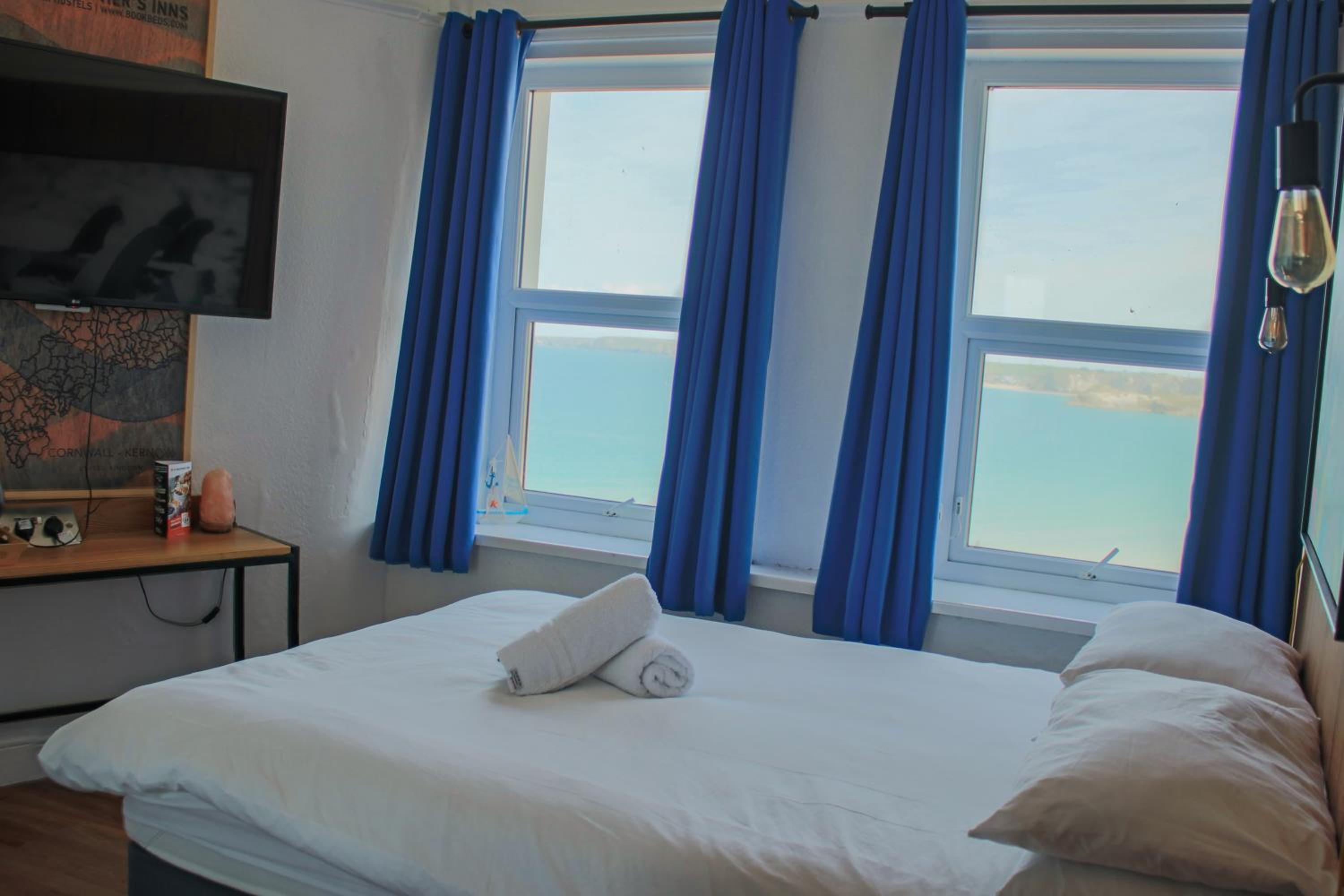 Single Room with Private Bathroom photo 2