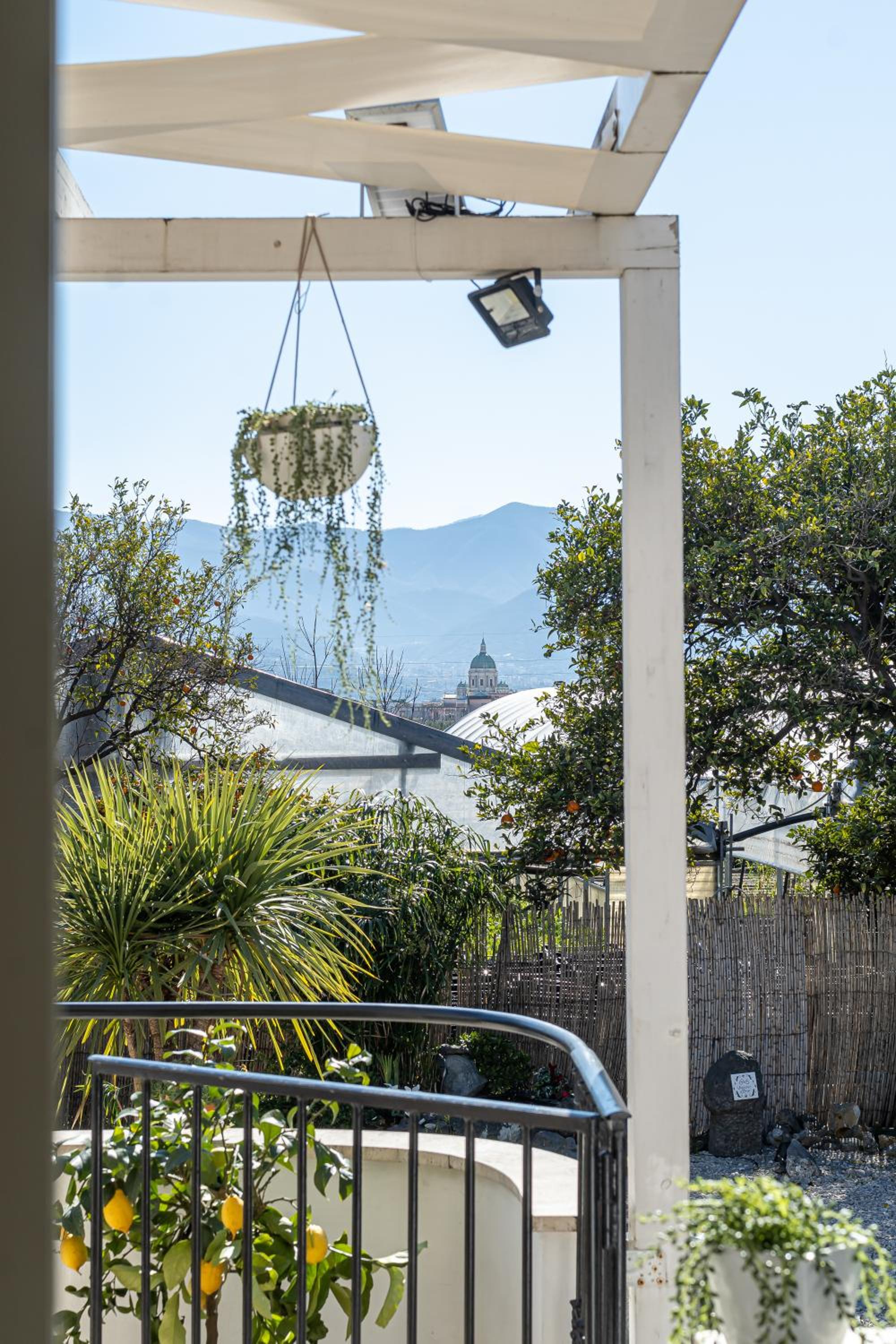 Double Room with Balcony (3 Adults) - Photo 4