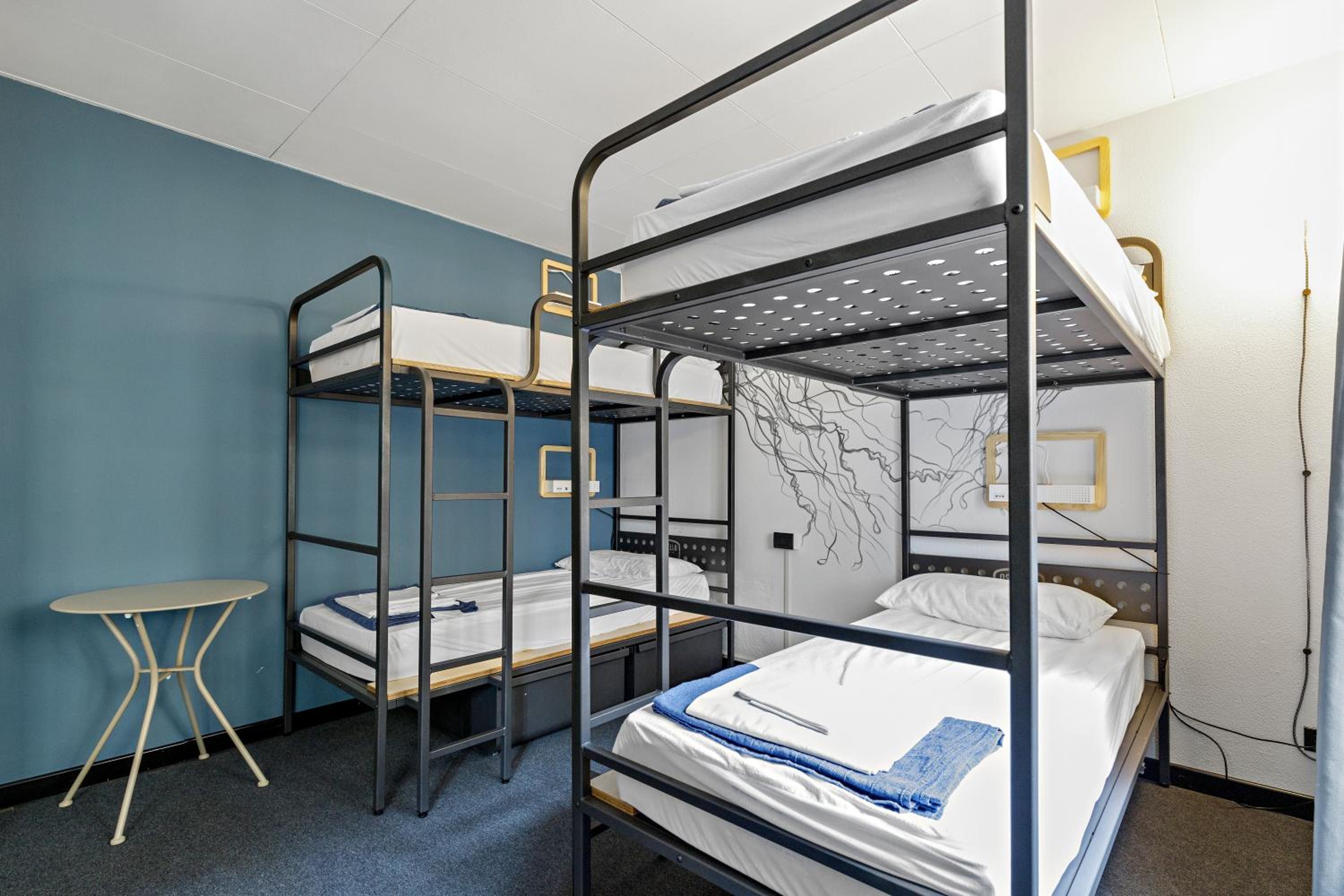 Bed in 4-Bed Mixed Dormitory Room