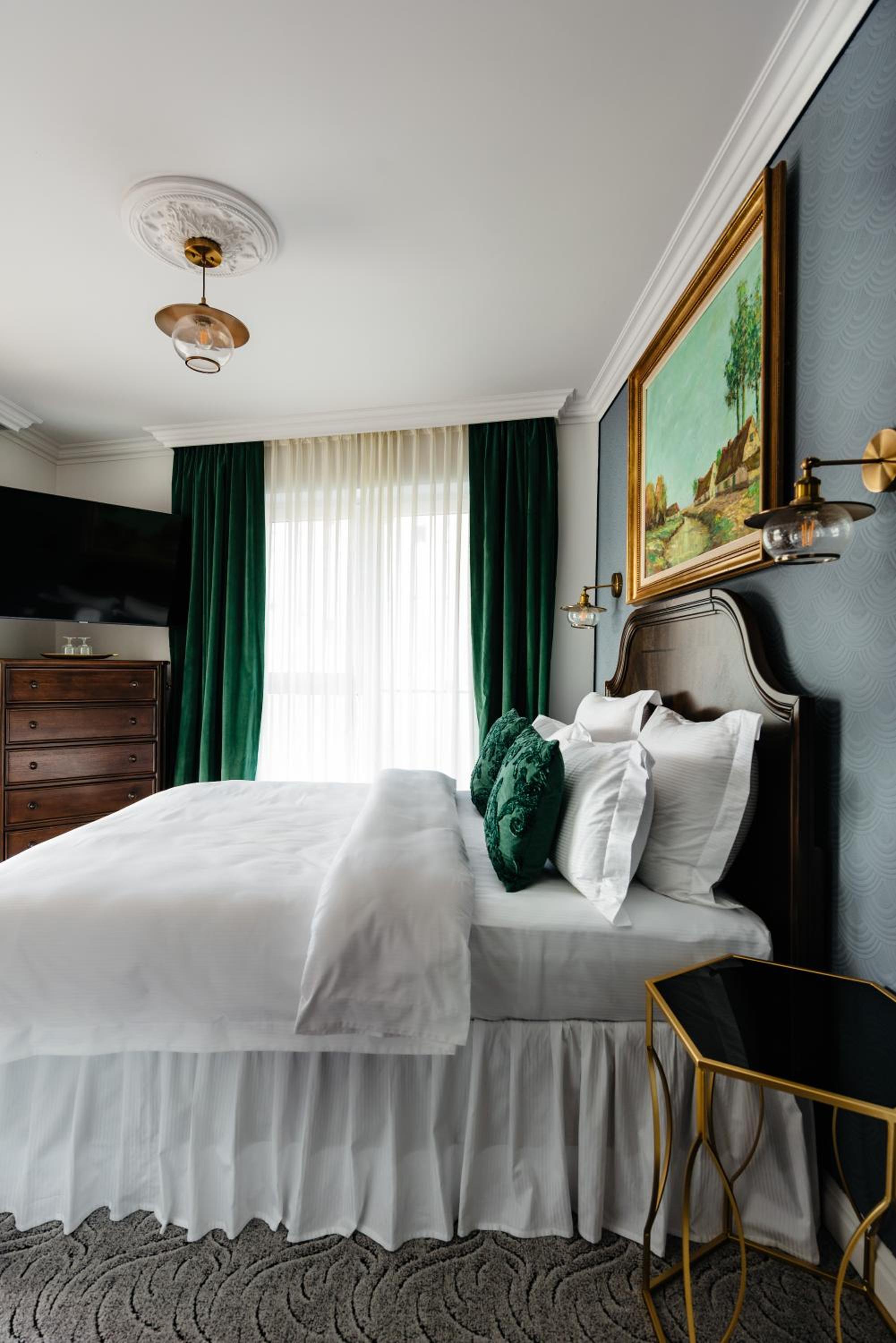 Double Room with Balcony - Photo 3