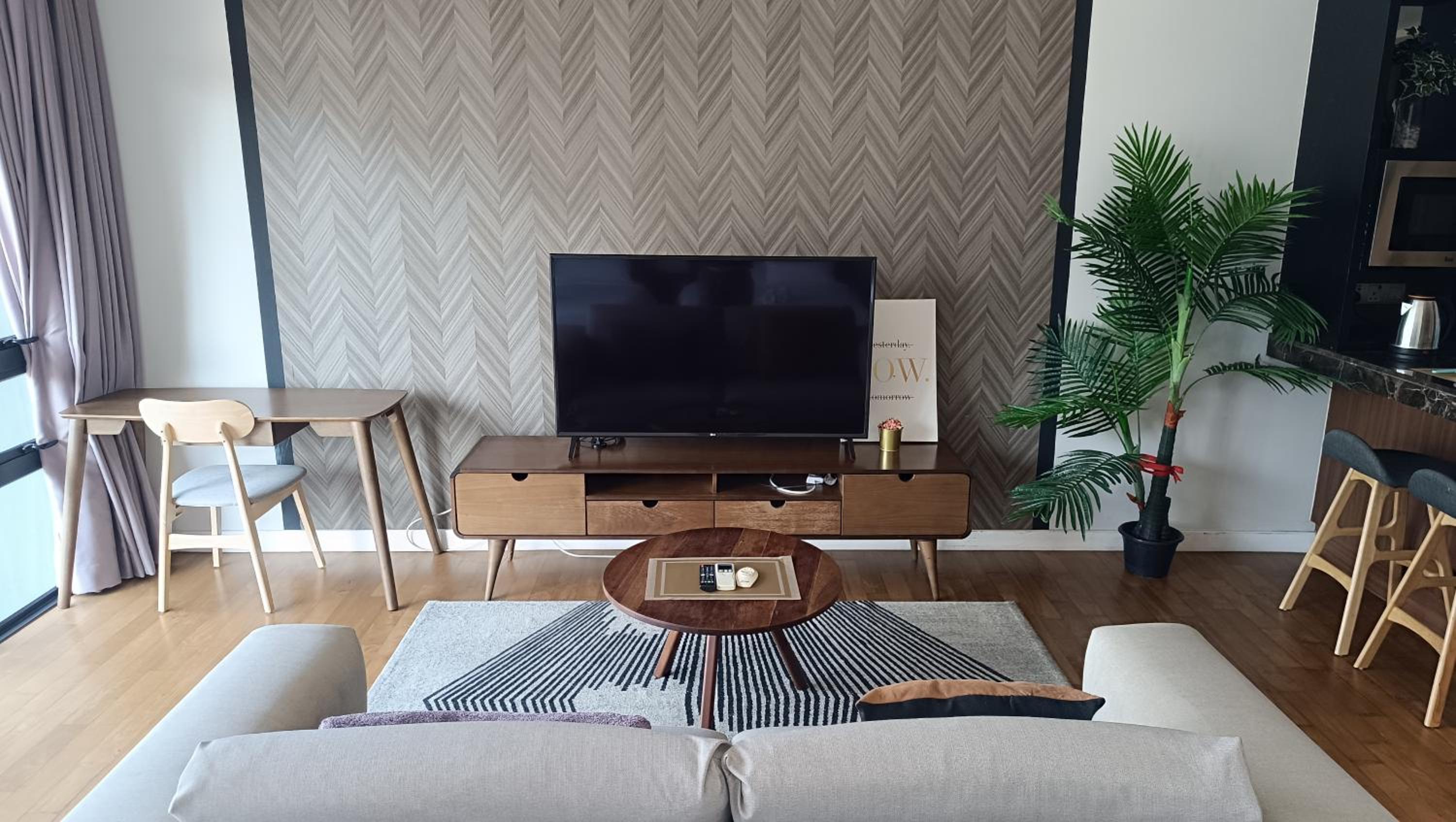 One-Bedroom Apartment