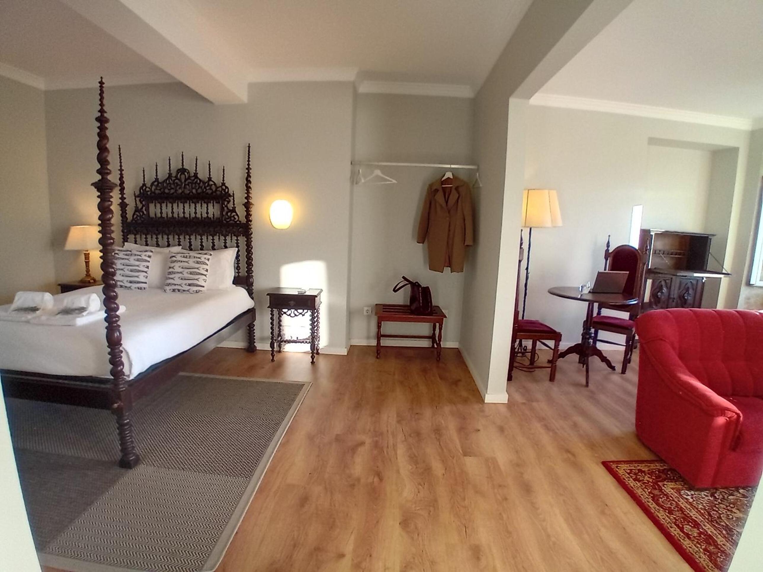 Junior Suite with Mountain View - Photo 4