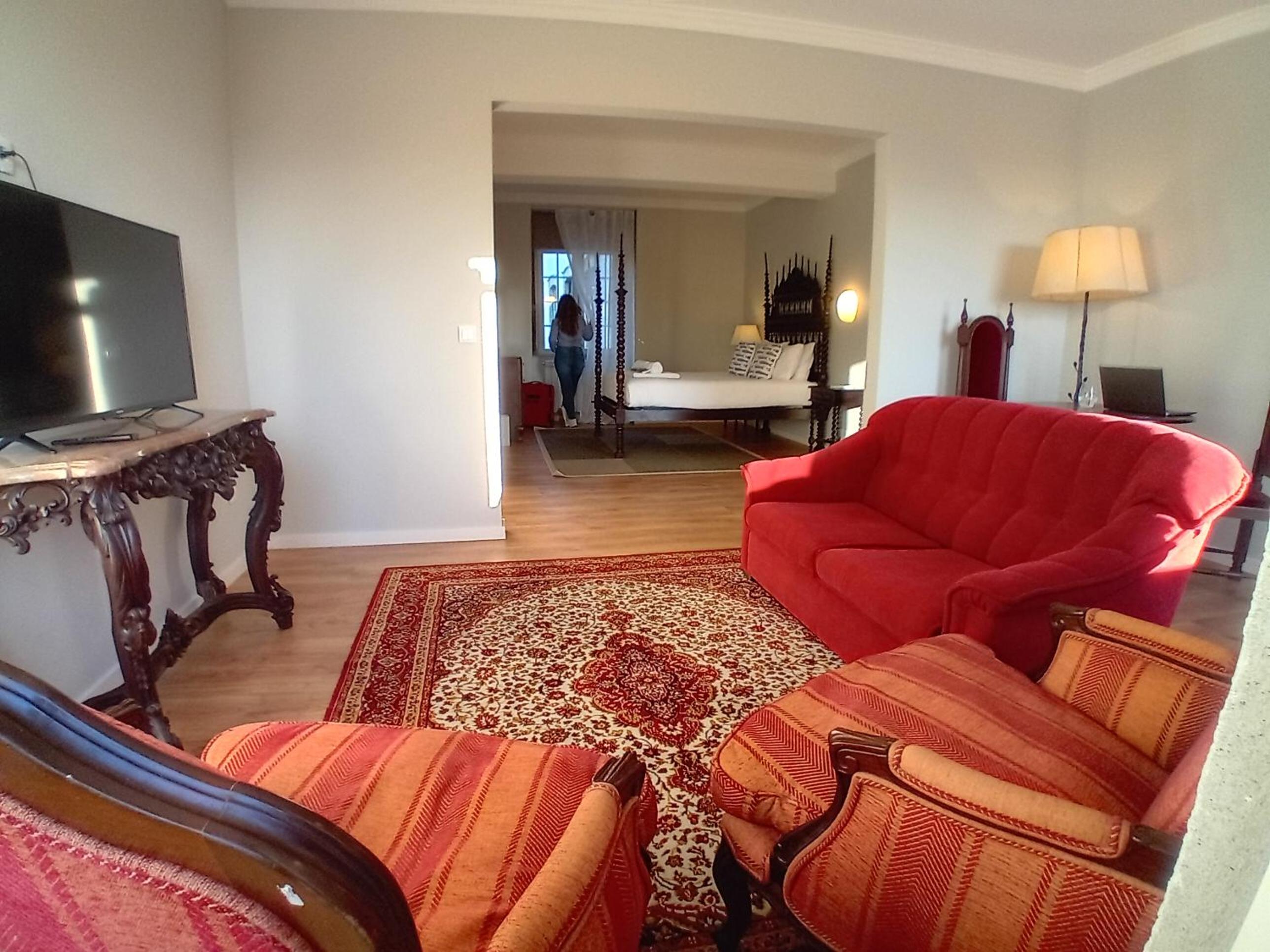 Junior Suite with Mountain View - Photo 3