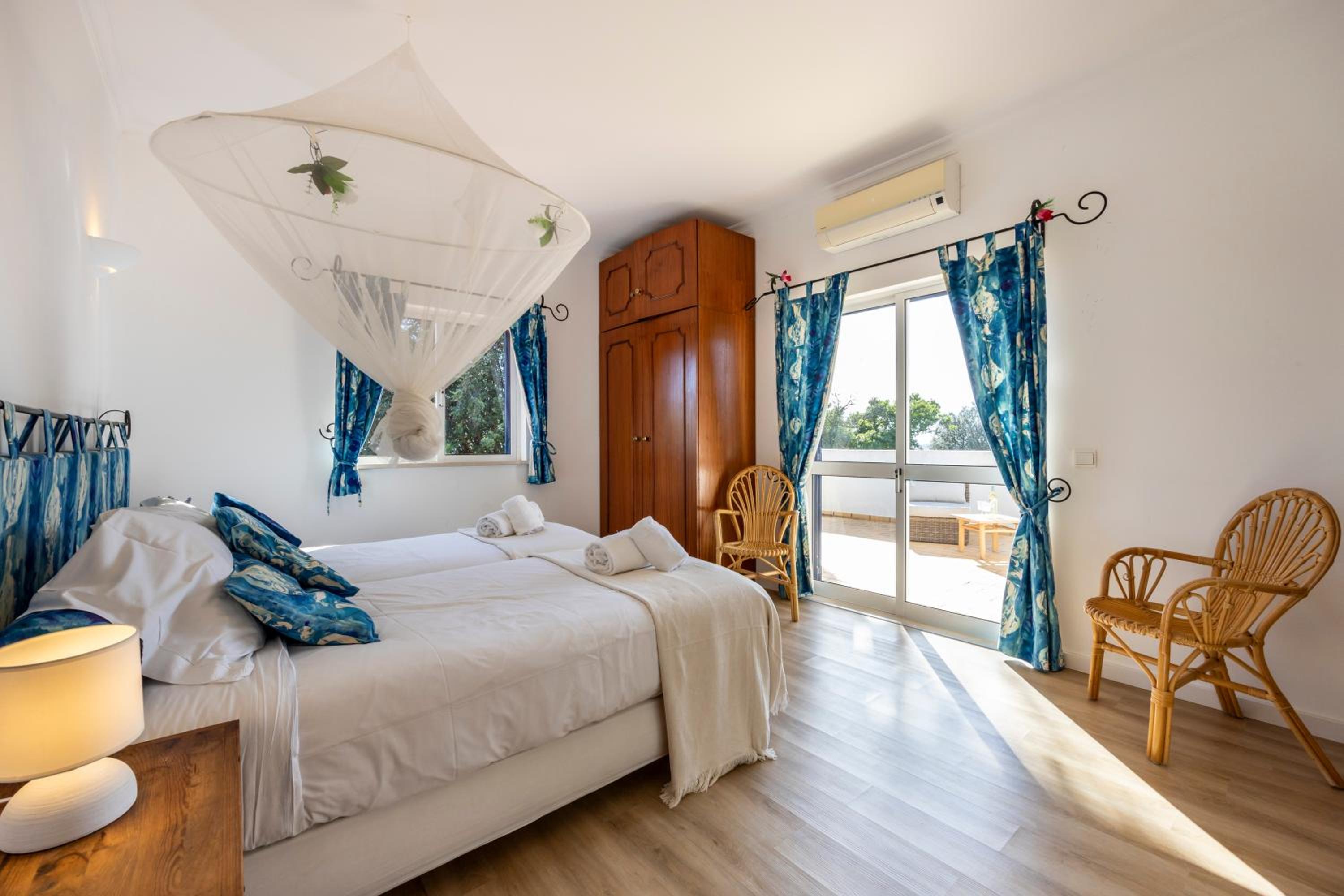 Three-Bedroom Villa photo 1