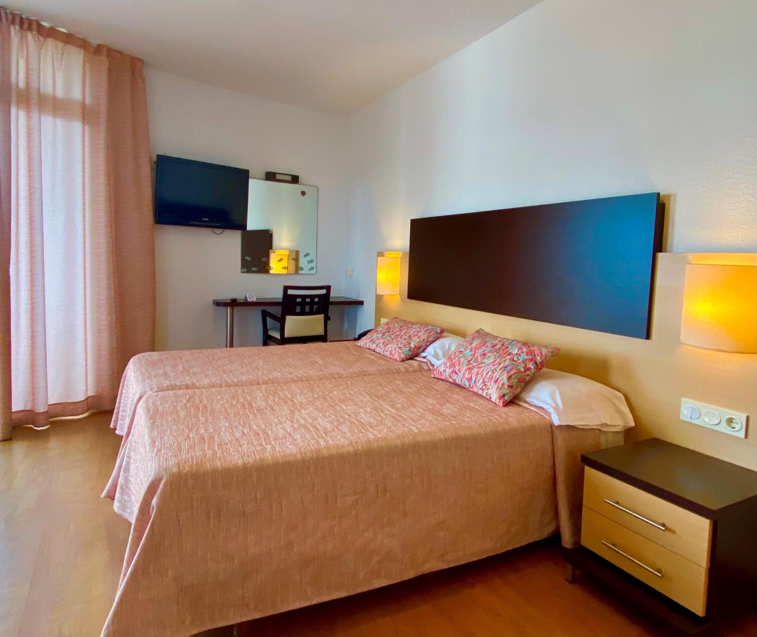 Comfort Double or Twin Room (2 Adults) - Photo 4