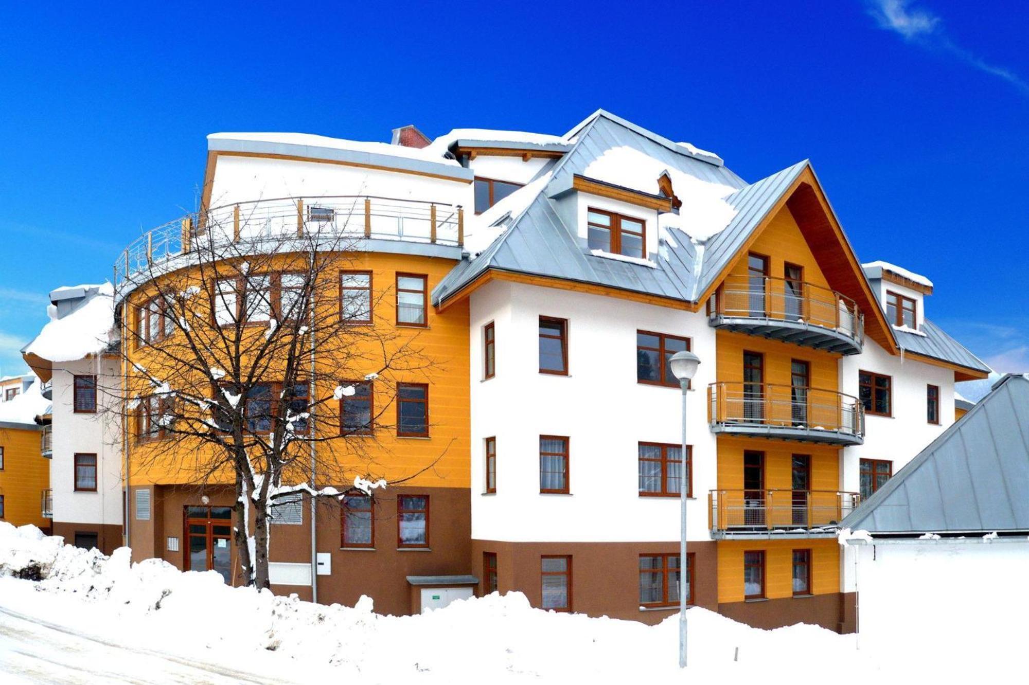 Apartment with Mountain View photo 1