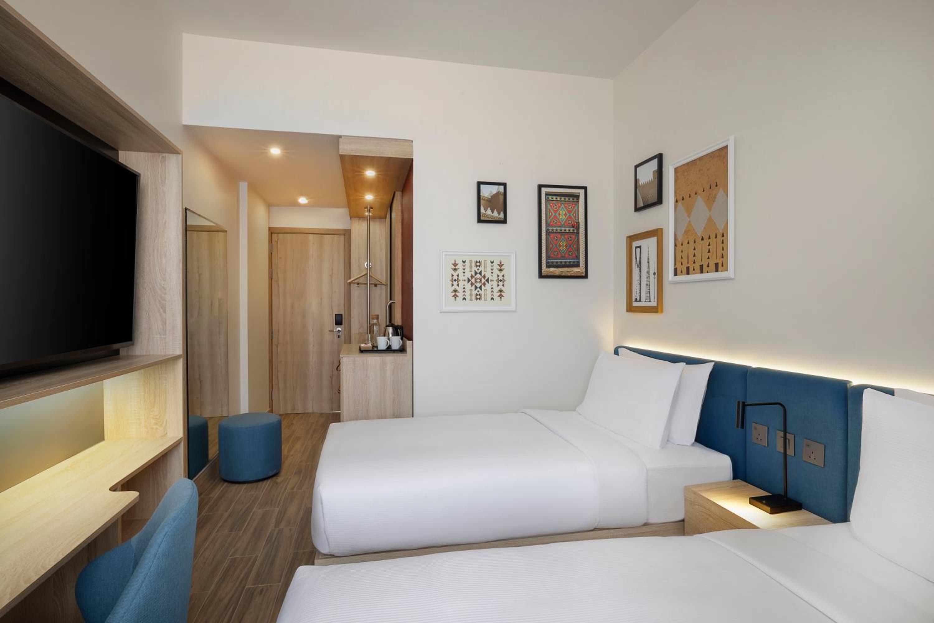 Twin Room - Photo 9