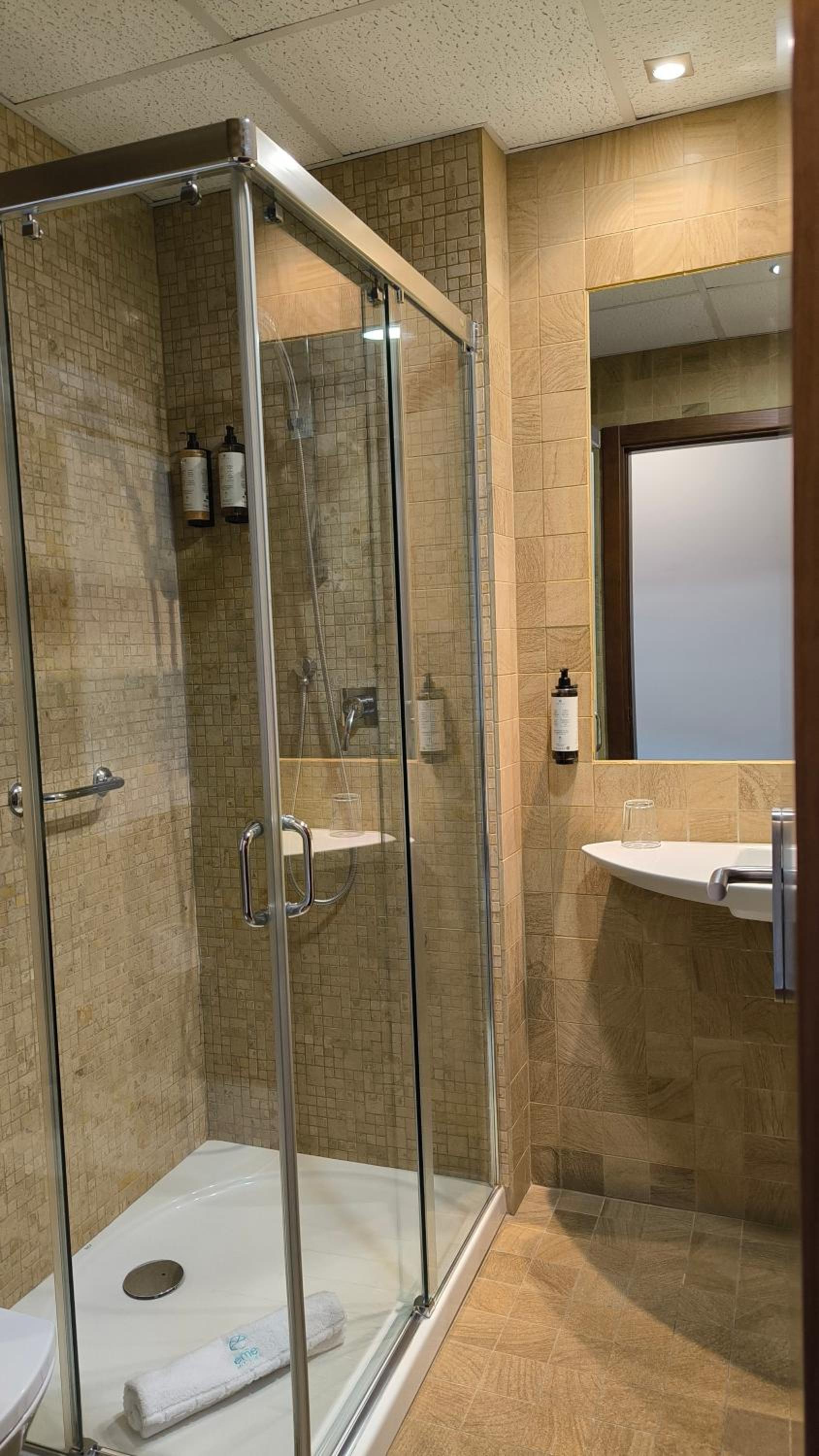 Comfort Triple Room - Photo 4