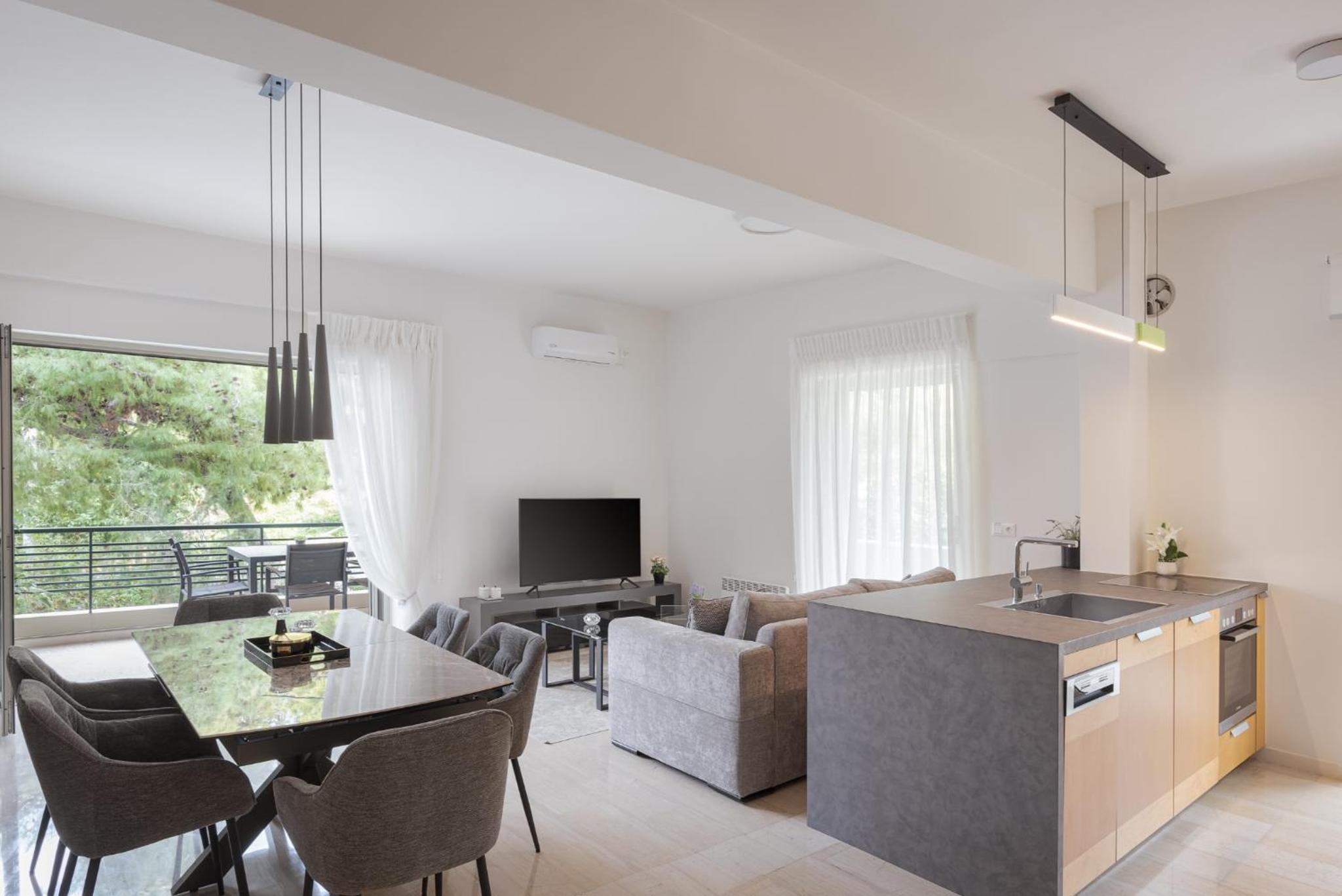 One-Bedroom Apartment