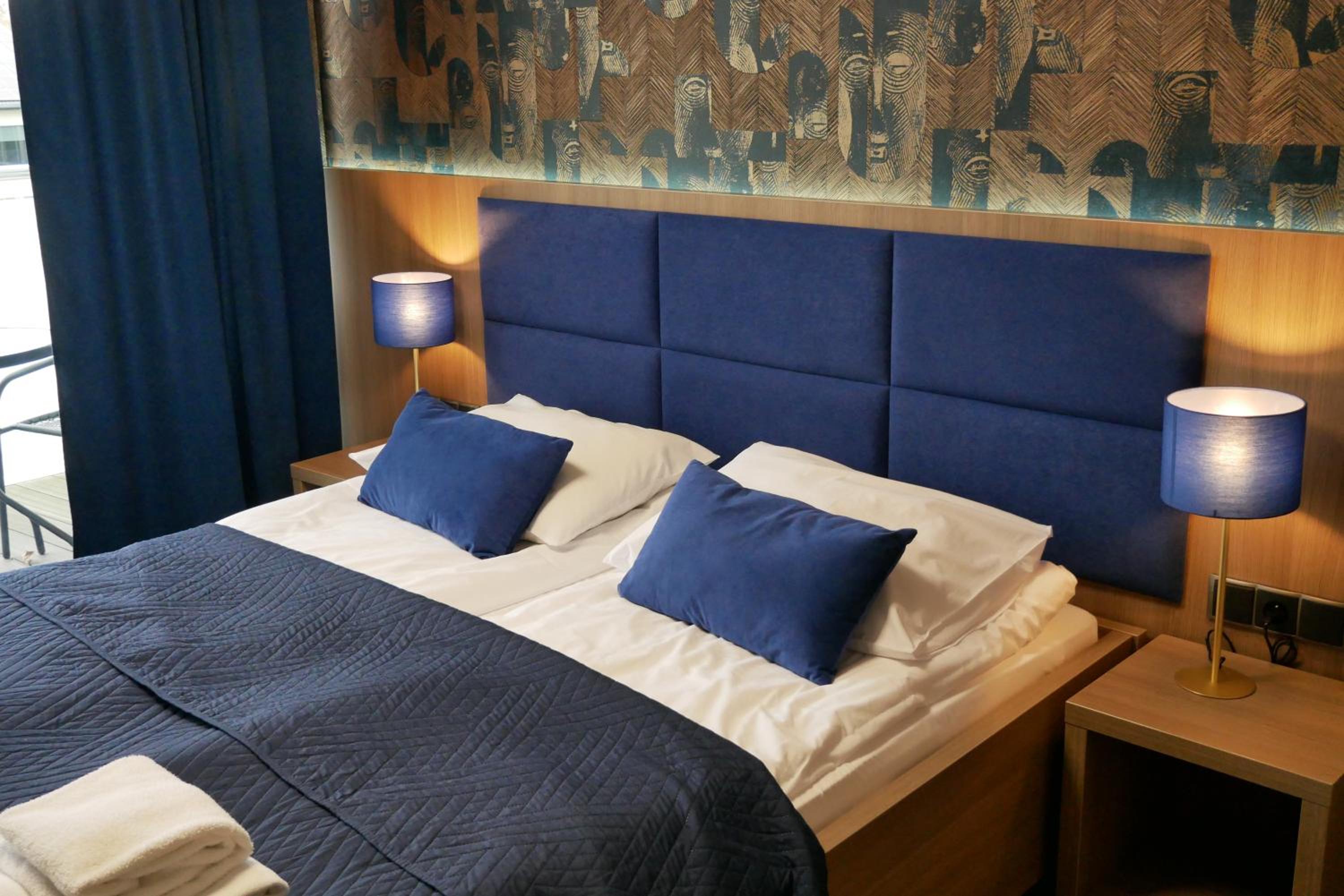 Deluxe Room - Photo 2