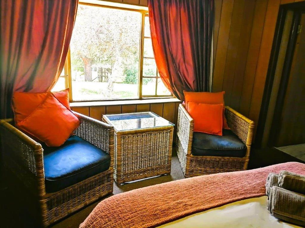 Double Room with Private Bathroom - Photo 6