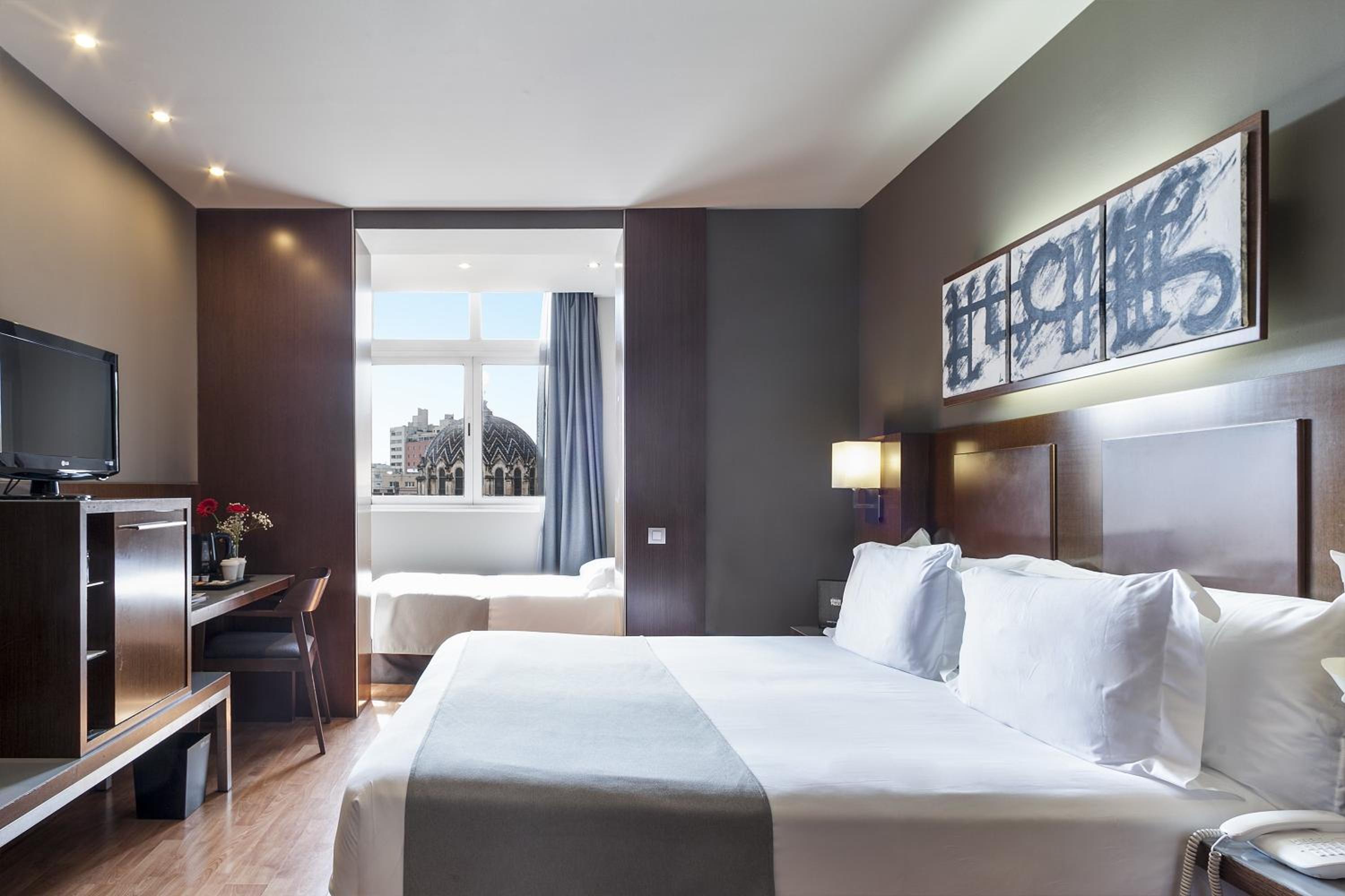 Triple Room (3 Adults) photo 3