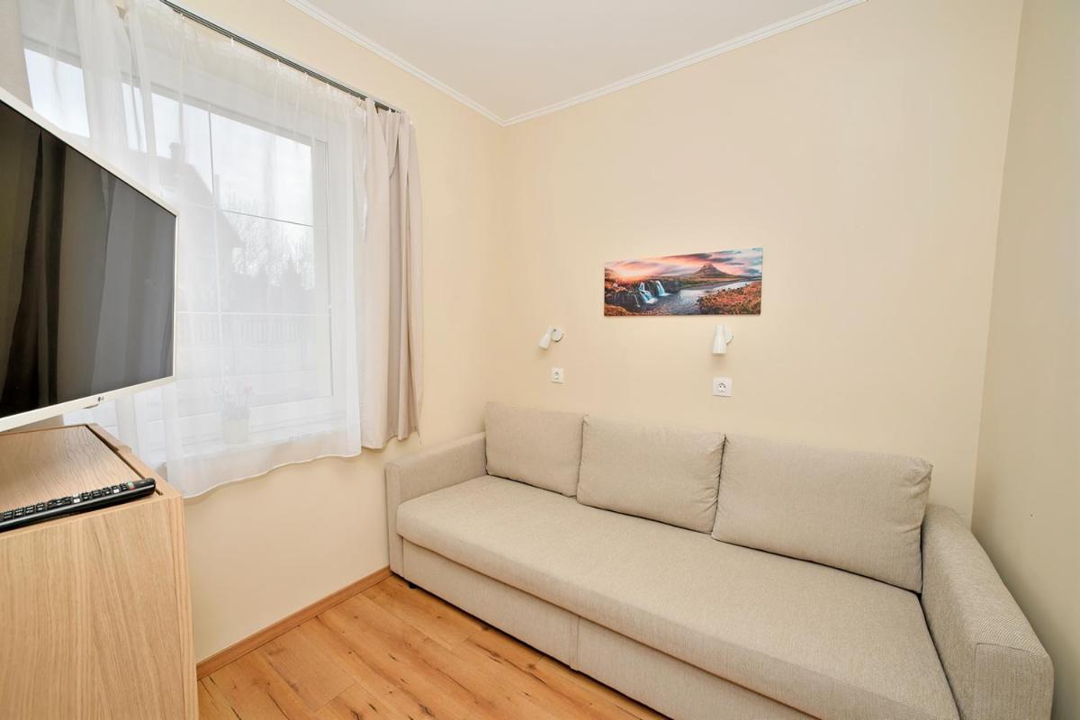 One-Bedroom Standard Apartment photo 3