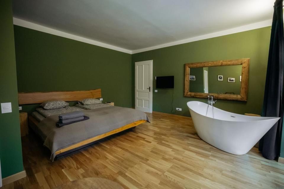 Deluxe Double Room with Balcony photo 1