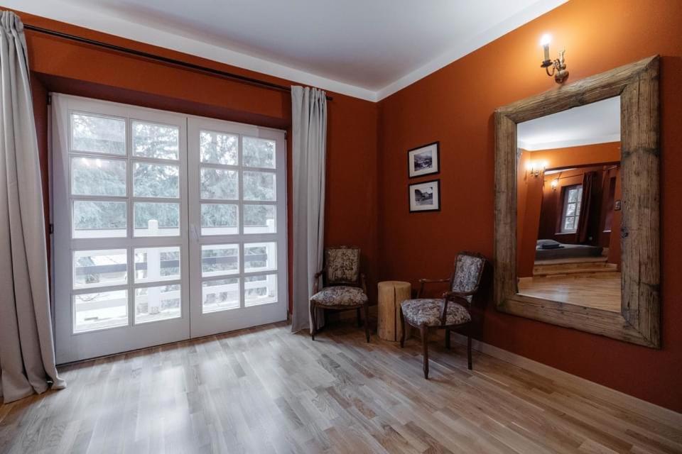 Deluxe Double Room with Balcony photo 1