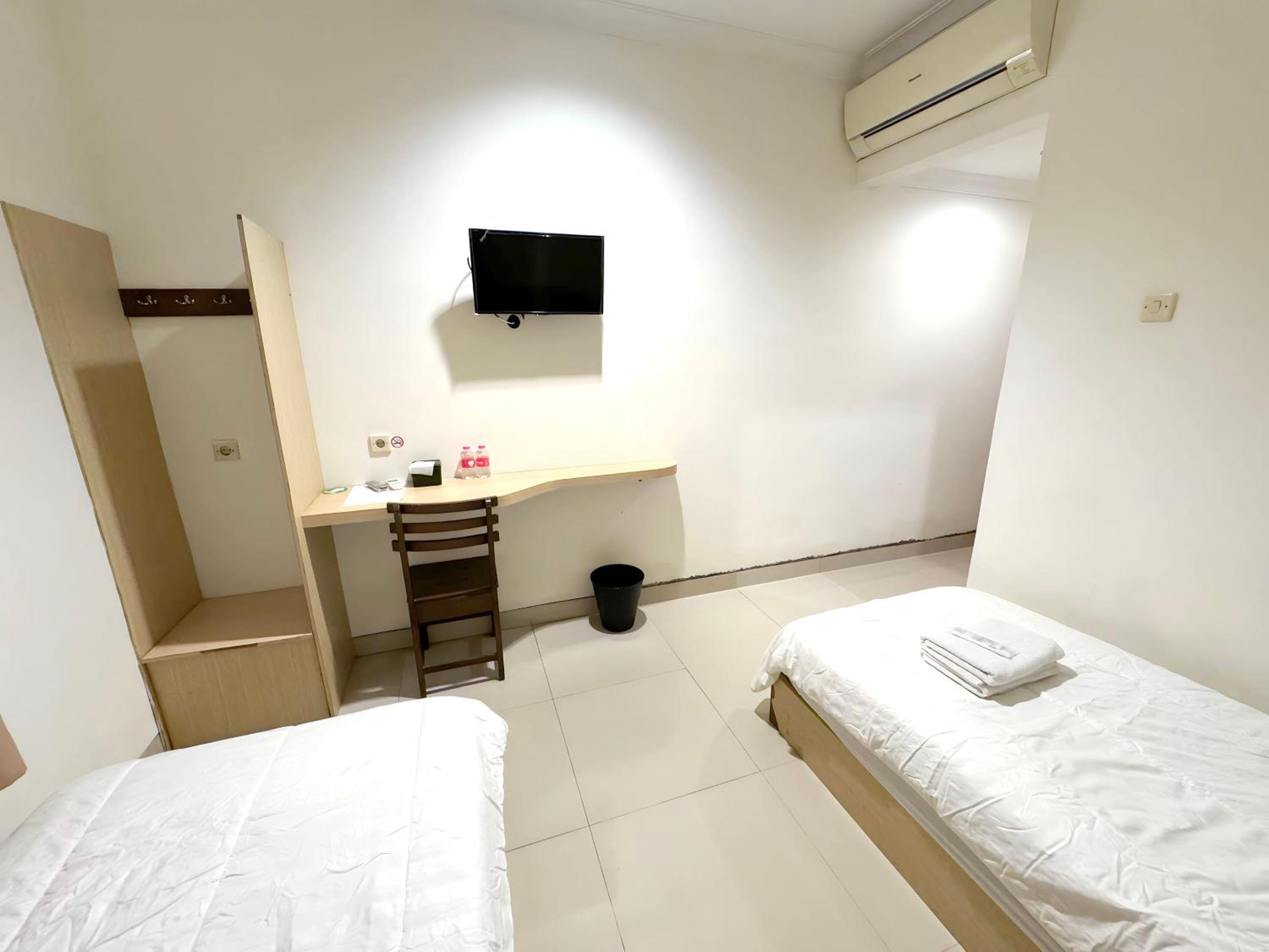 Superior Twin Room - Photo 3