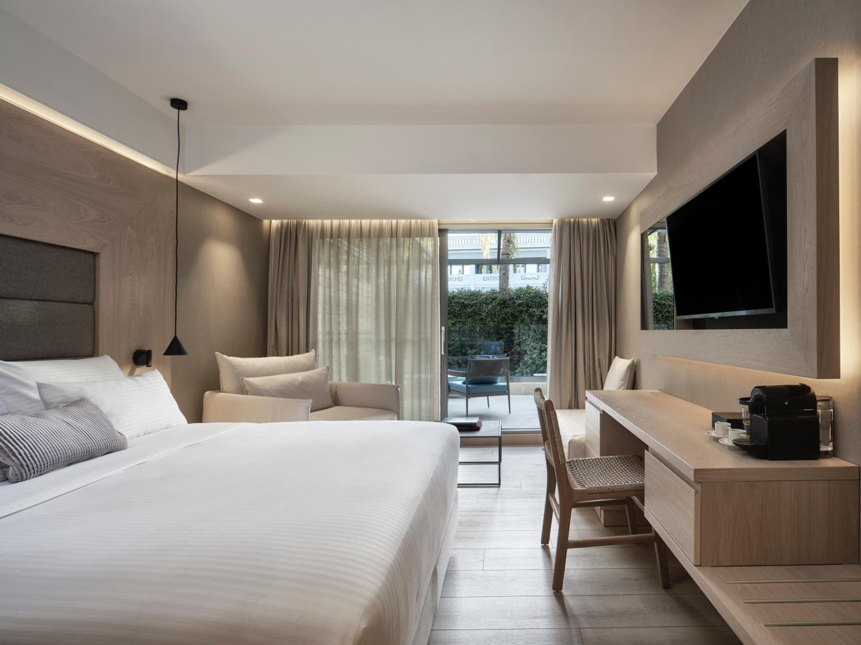 Deluxe Double Room with Terrace