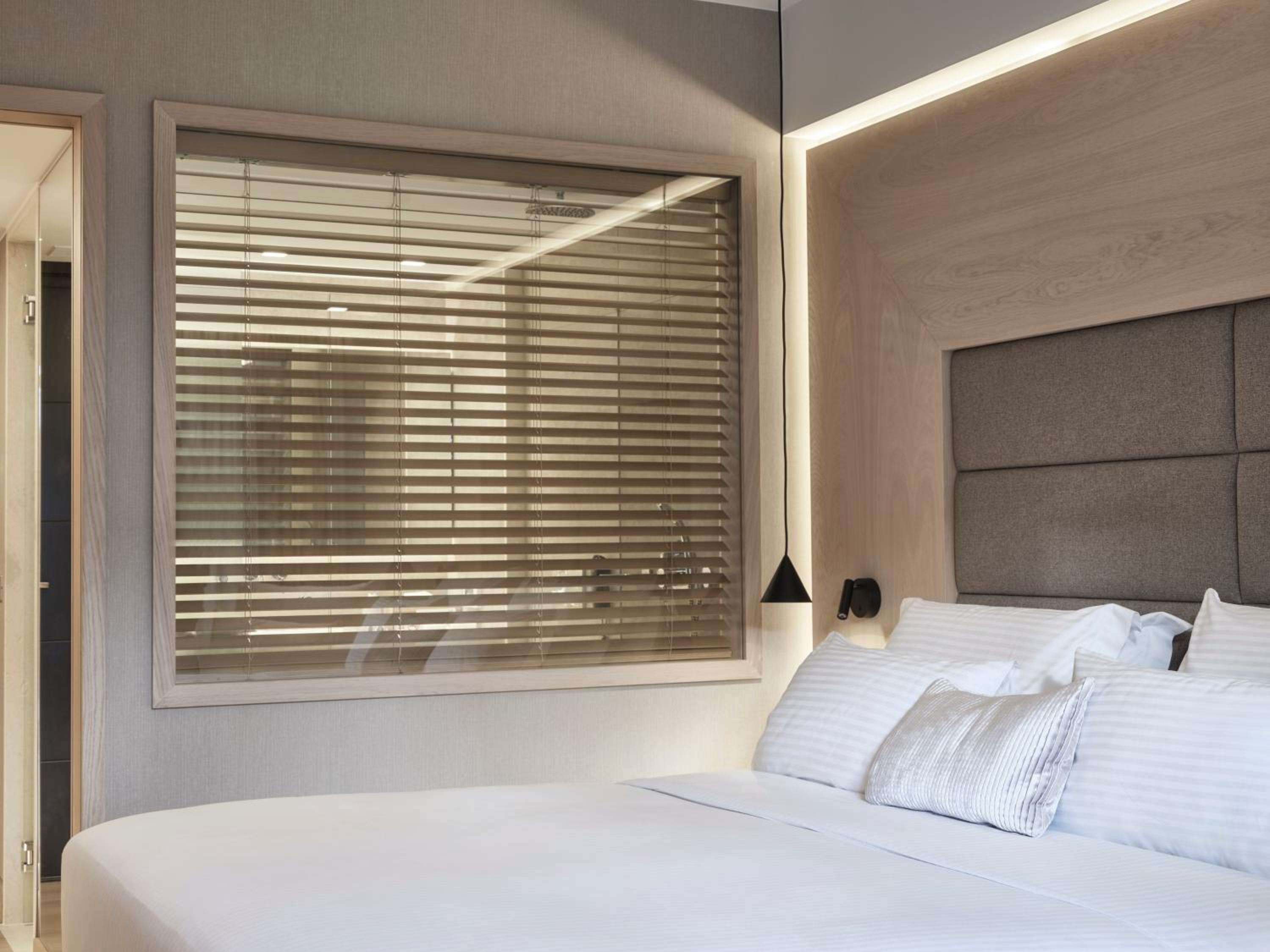 Deluxe Double Room with Terrace