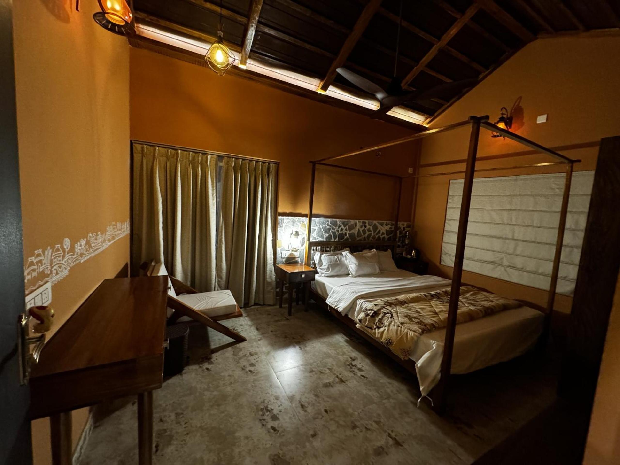 Double Room With Pool View photo 3