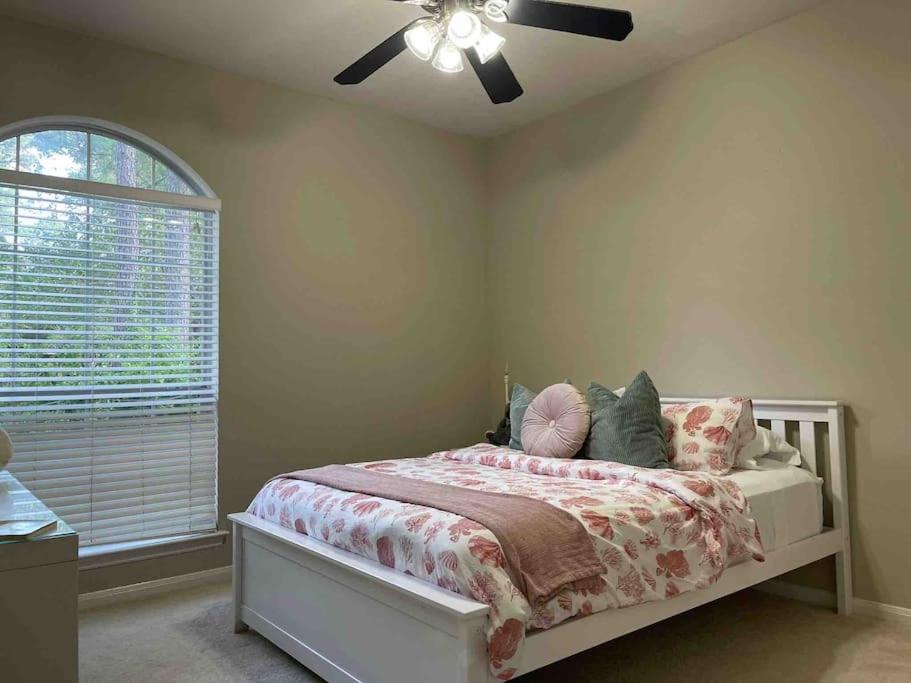Four-Bedroom House photo 1