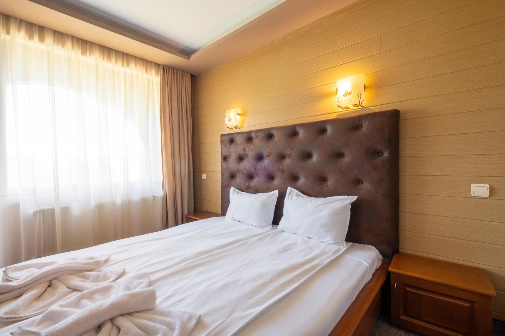 One-Bedroom Apartment Comfort - annex building  photo 3