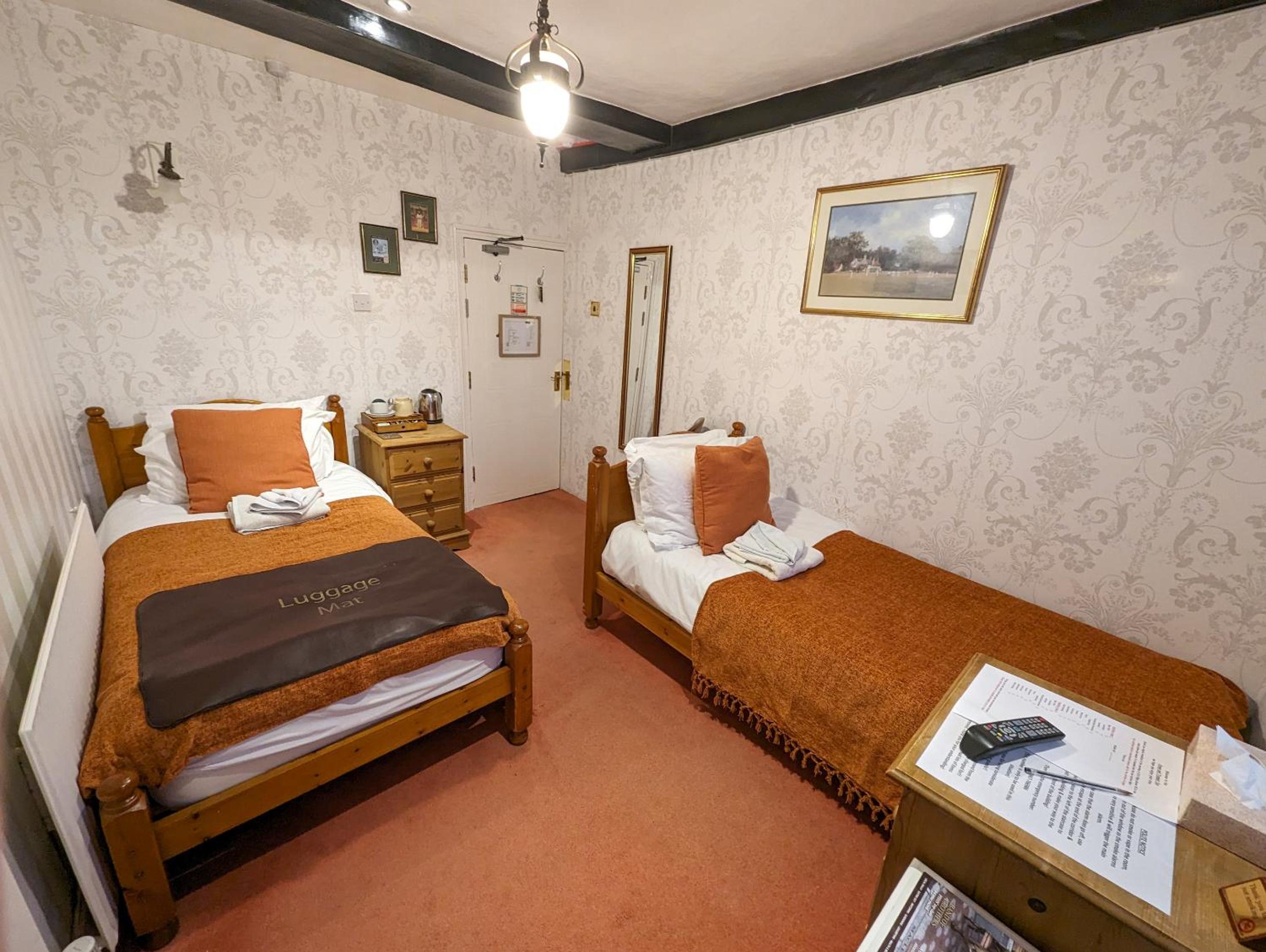 Standard Twin Room photo 1