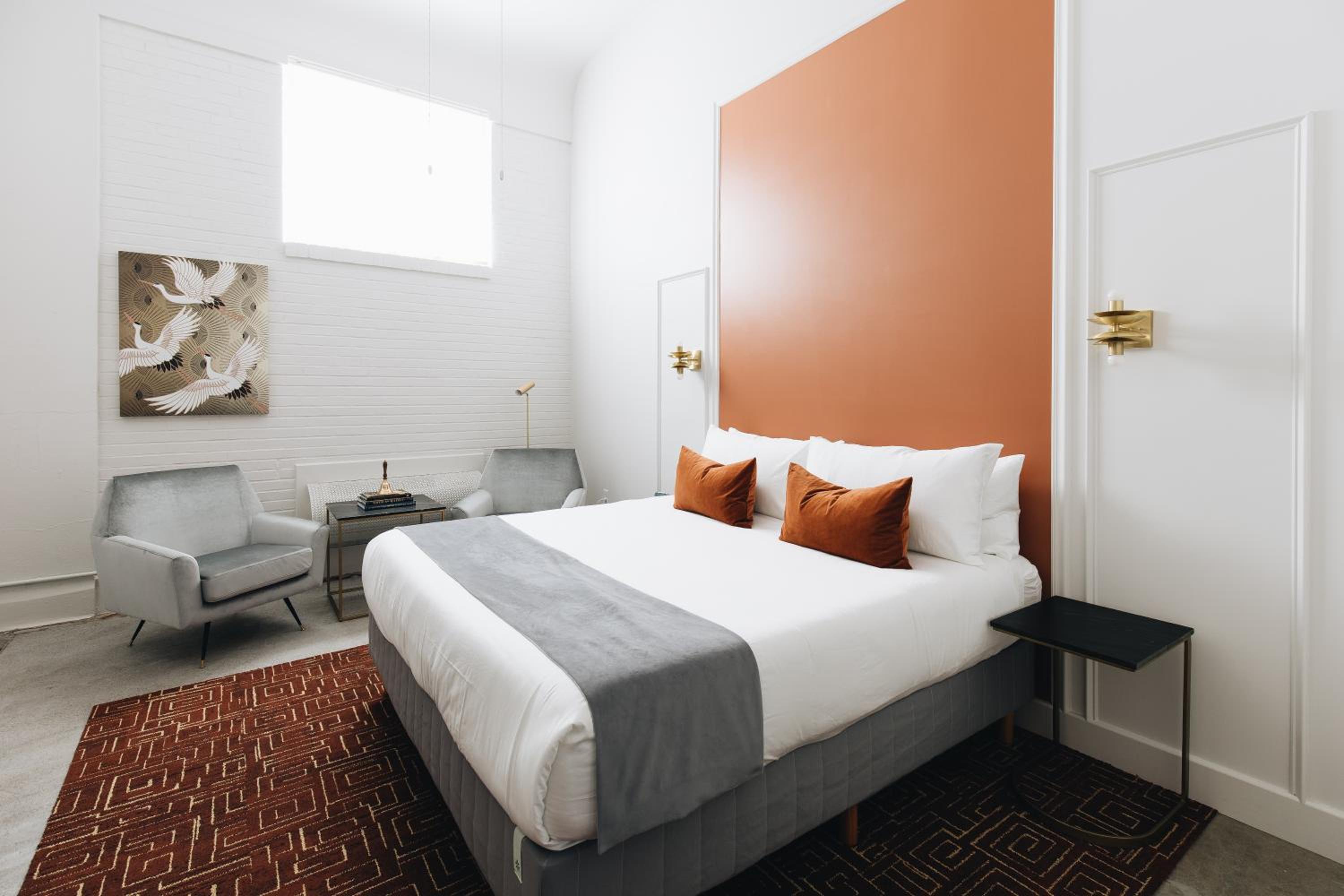 Deluxe King Suite