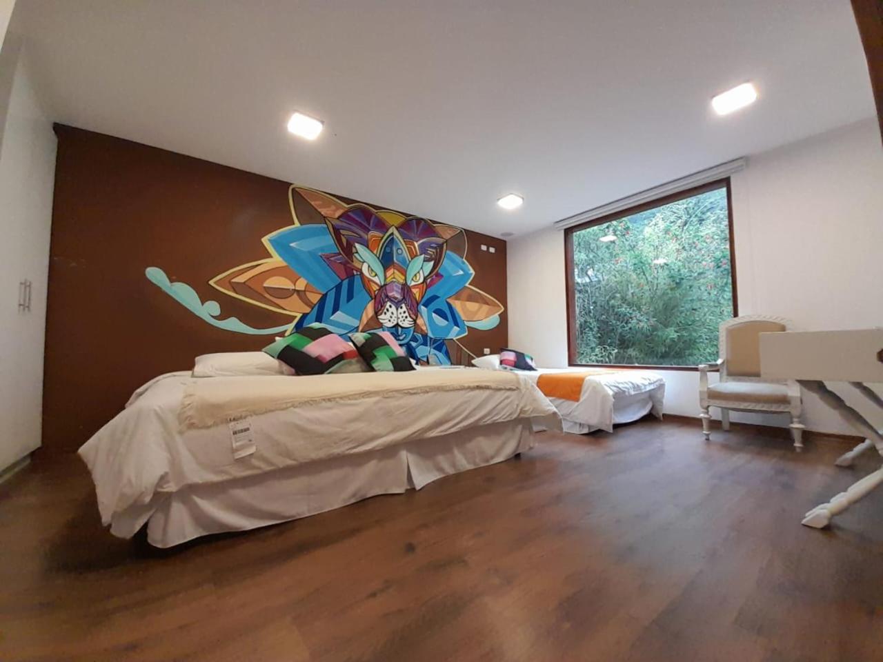Deluxe King Room photo 2