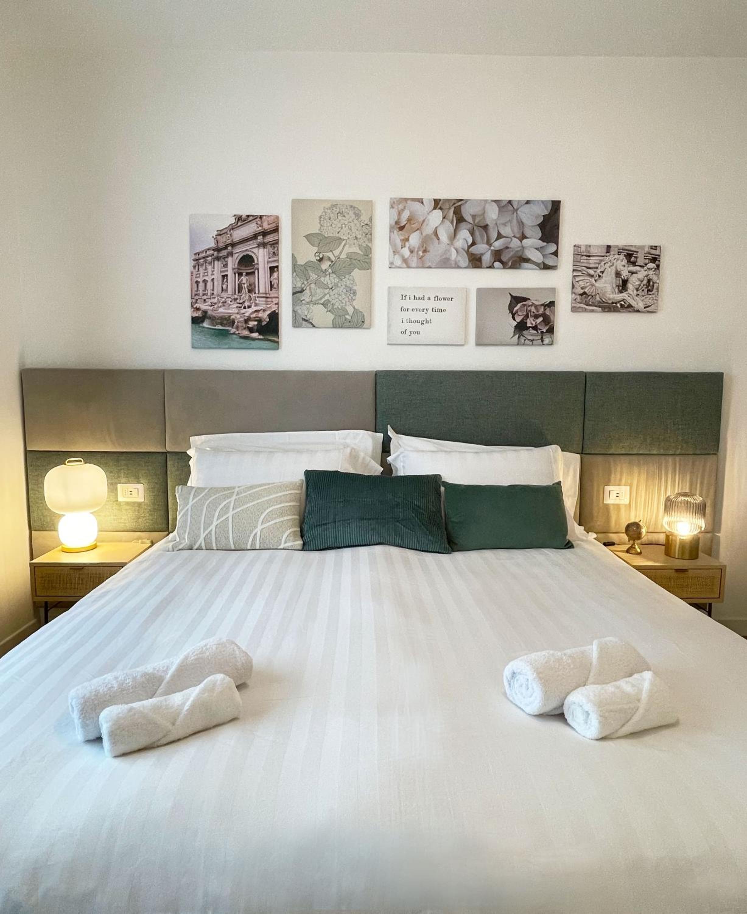 Deluxe Double Room with Balcony