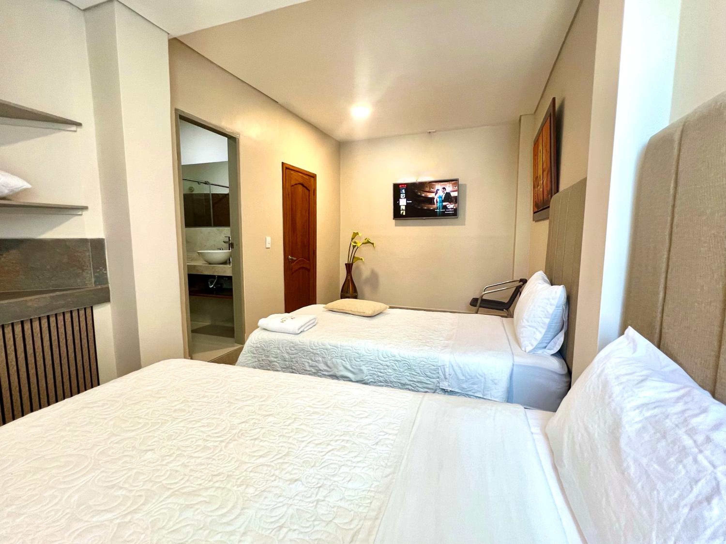 Deluxe Double Room photo 3