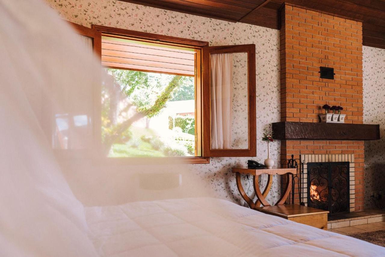 Deluxe Chalet photo 2